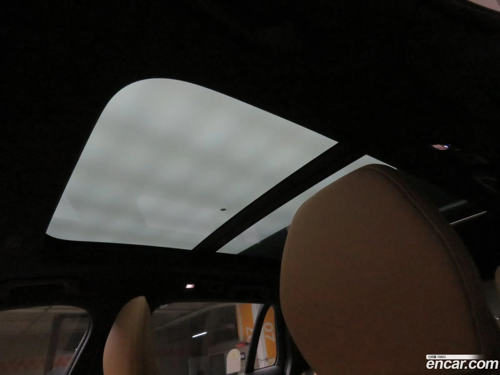 Volvo V60 Cross Country 2025 — 16