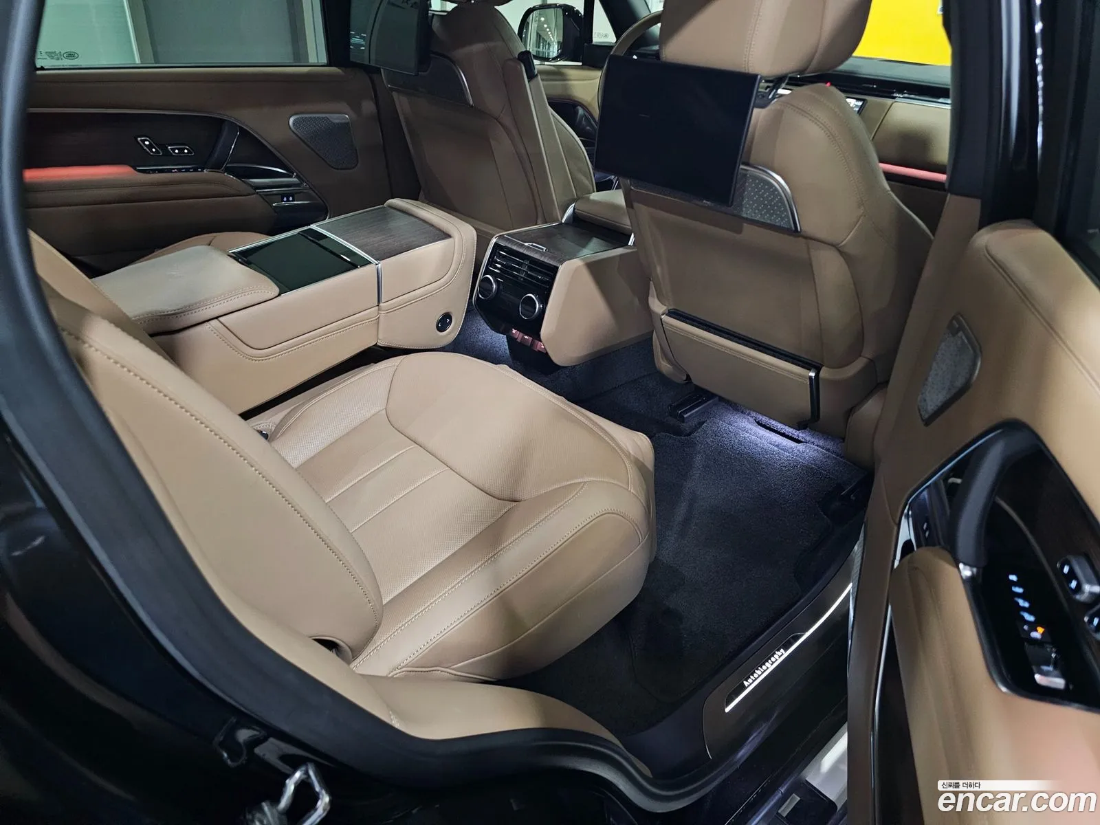Land Rover Range Rover 2024 — 2