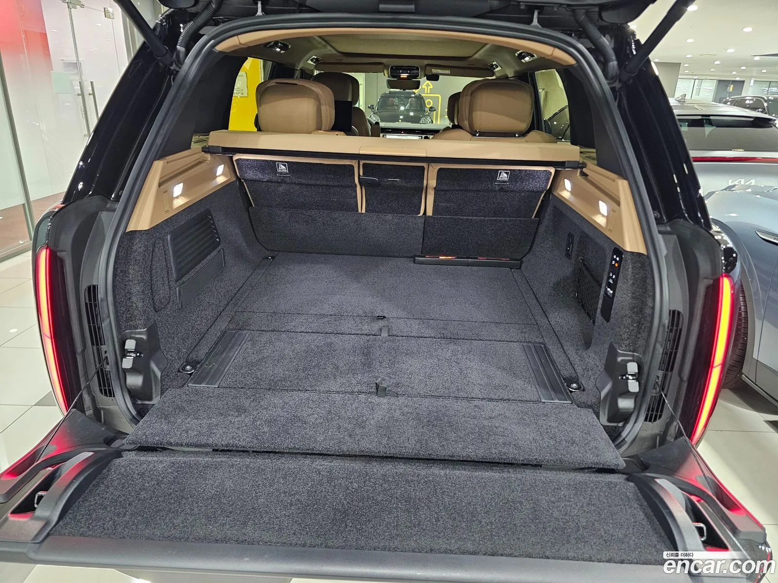 Land Rover Range Rover 2024 — 8