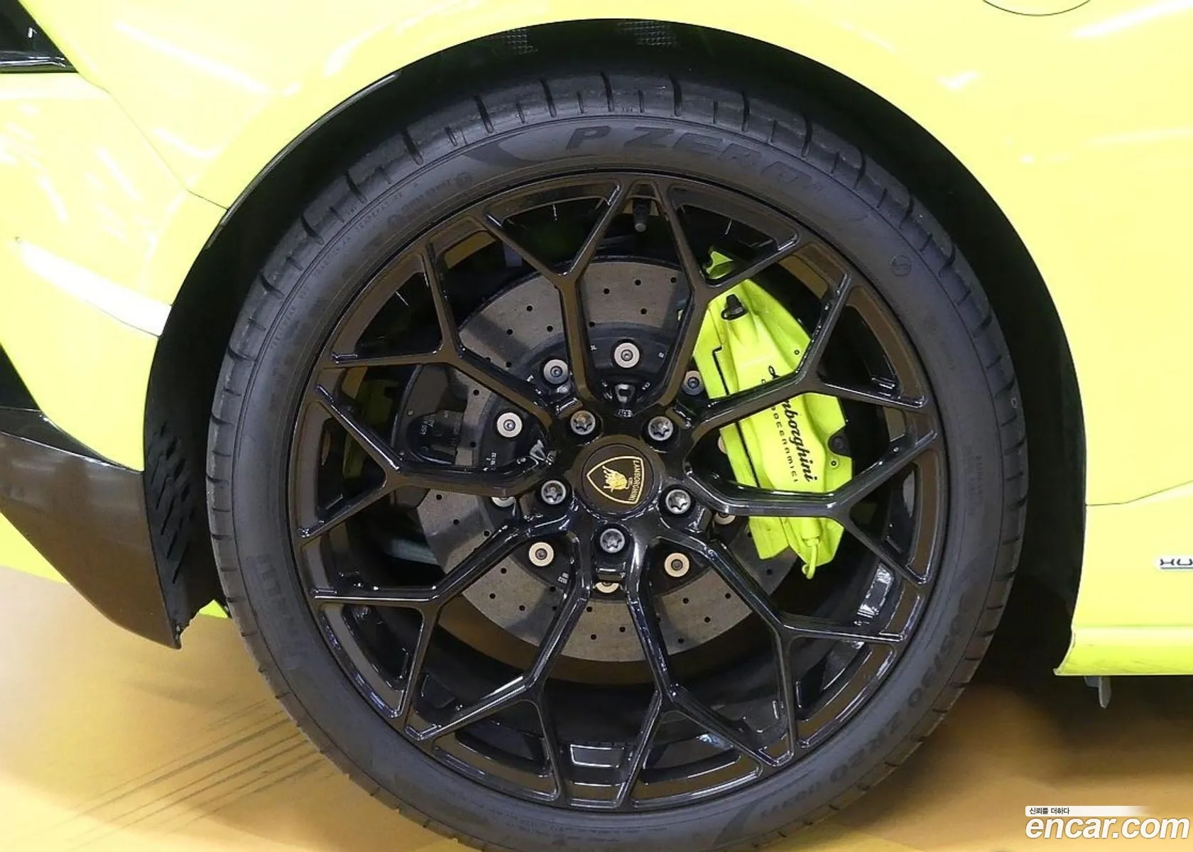 Lamborghini Huracan 2022 — 19