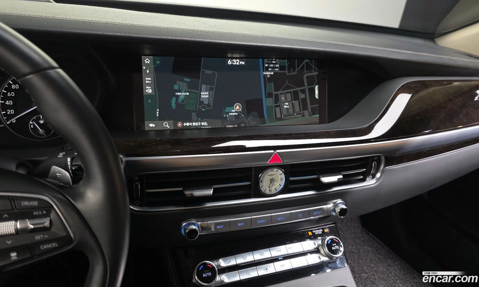 Genesis G90 2020 KMHG241DDMU083860 — 34