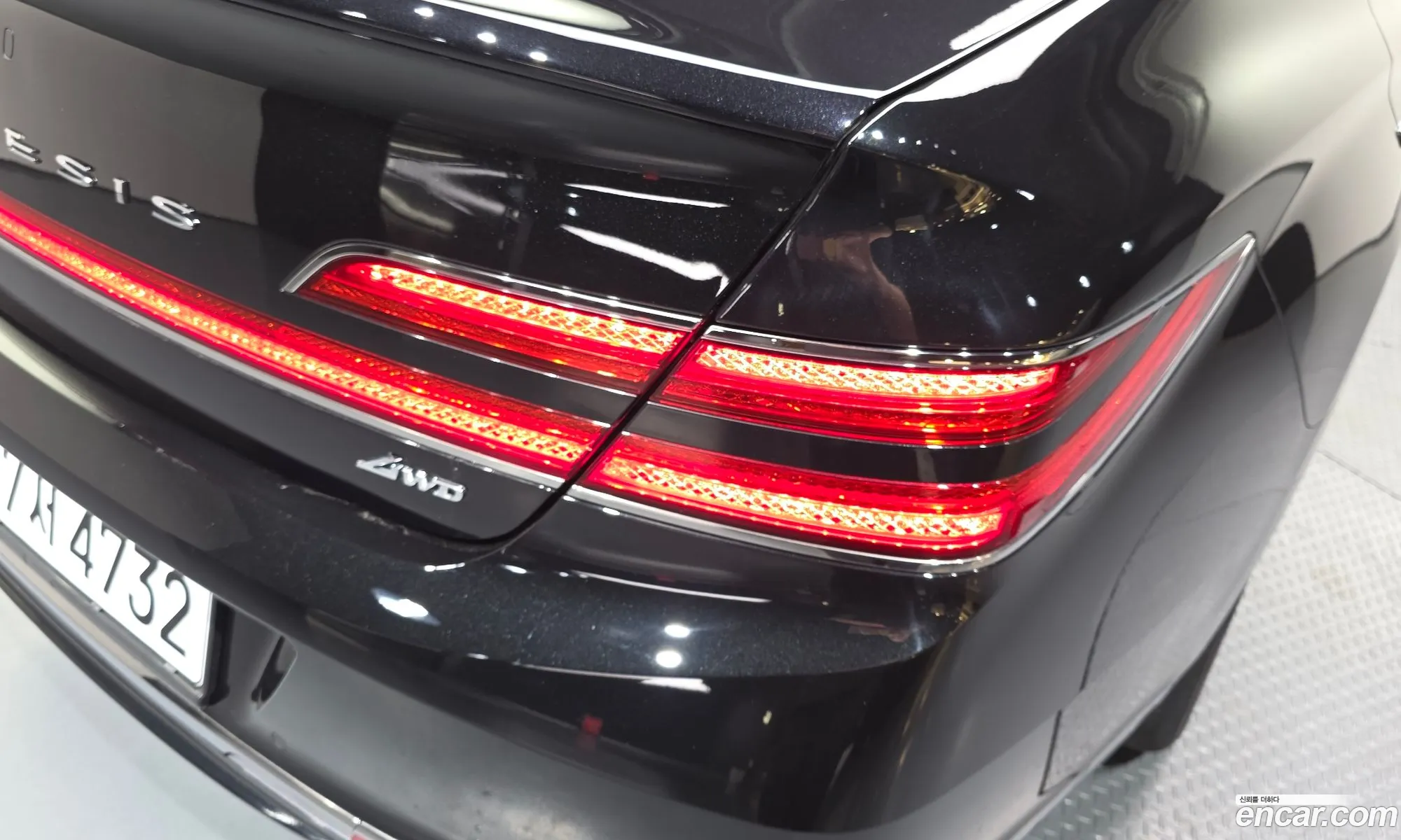 Genesis G90 2020 KMHG241DDMU083860 — 2