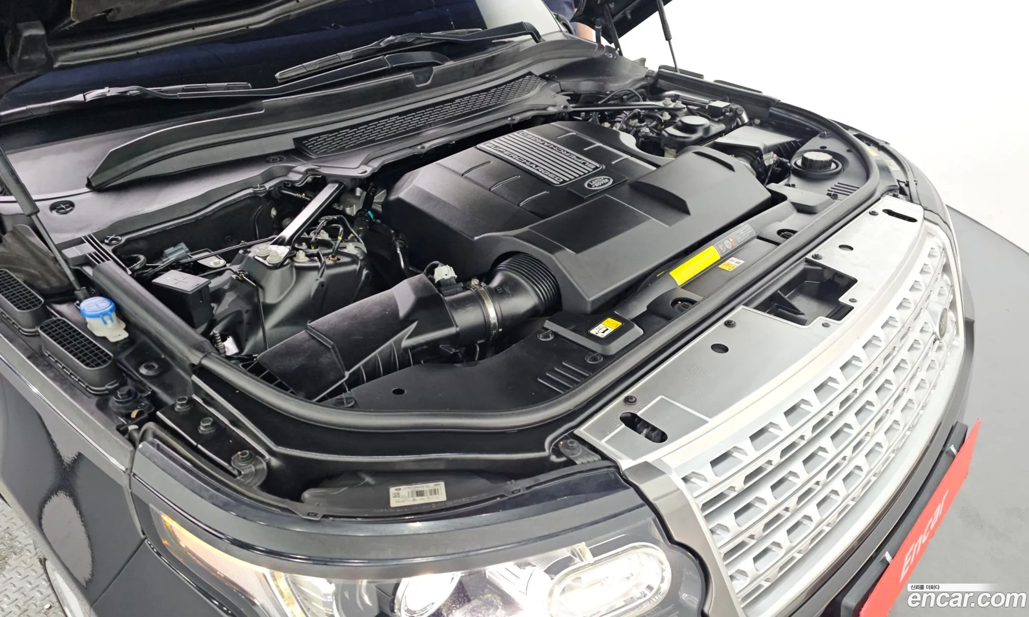 Land Rover Range Rover 2016 SALGA2EF7GA284096 — 6