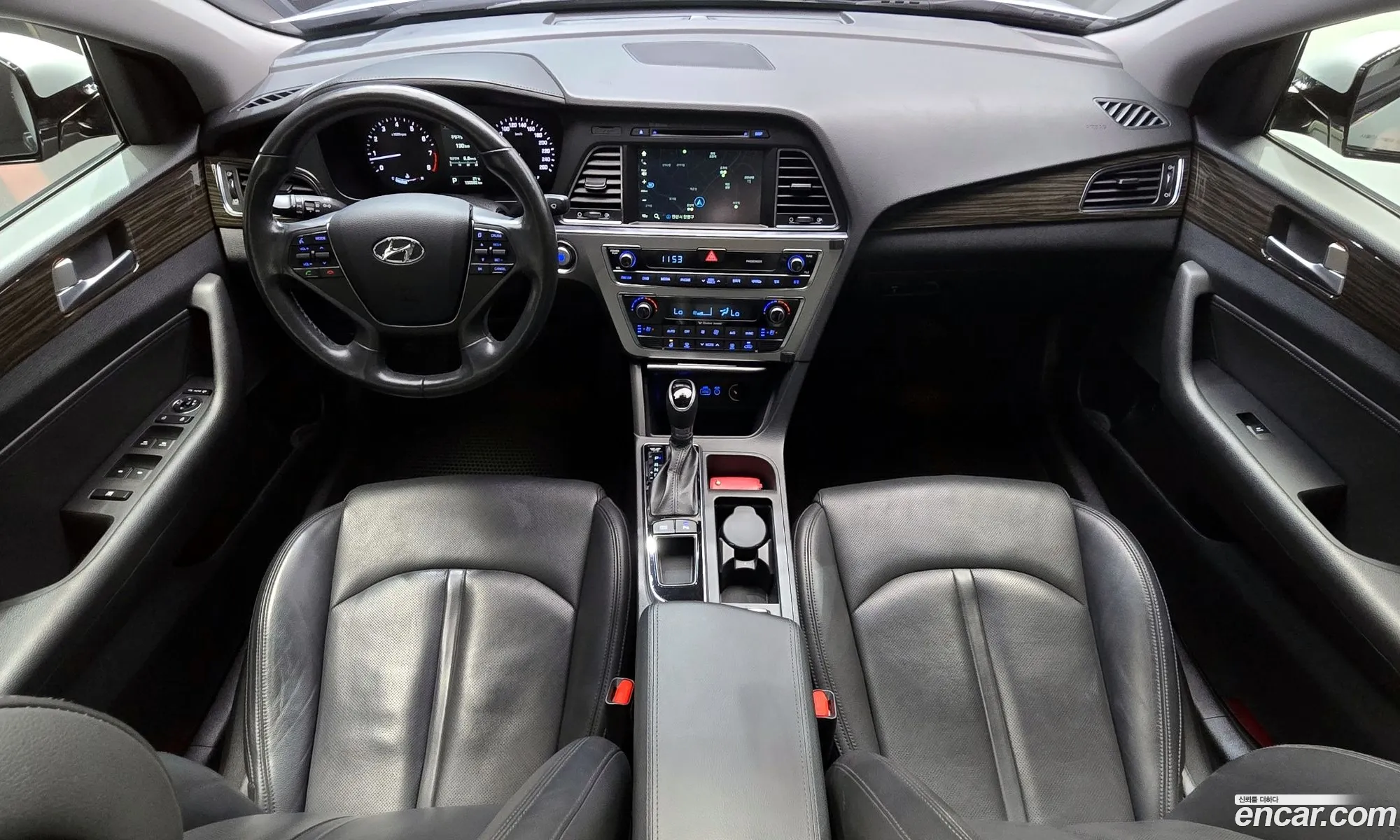 Hyundai LF Sonata 2014 KMHE341CBFA000600 — 4