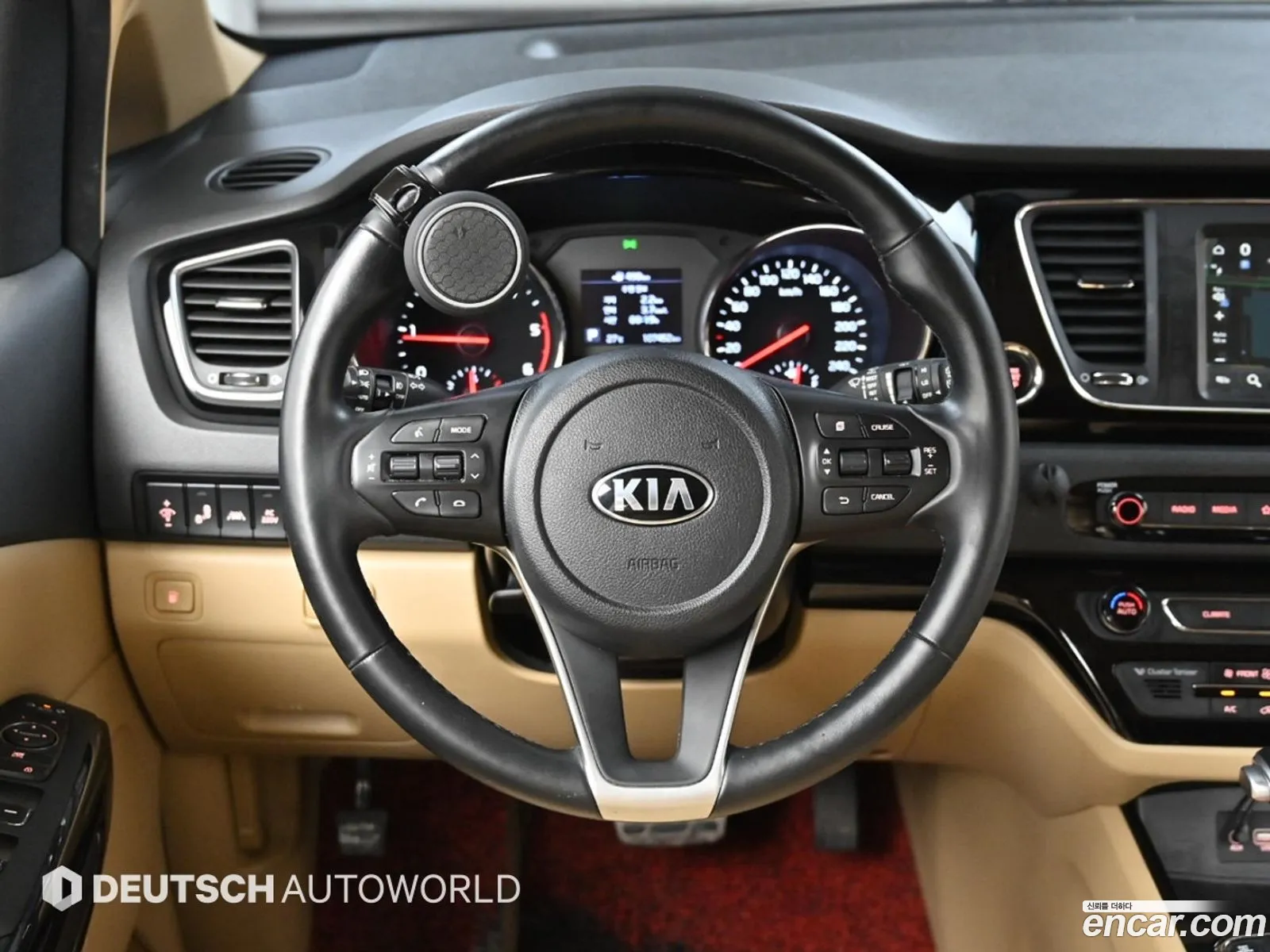 Kia Carnival 2019 — 12