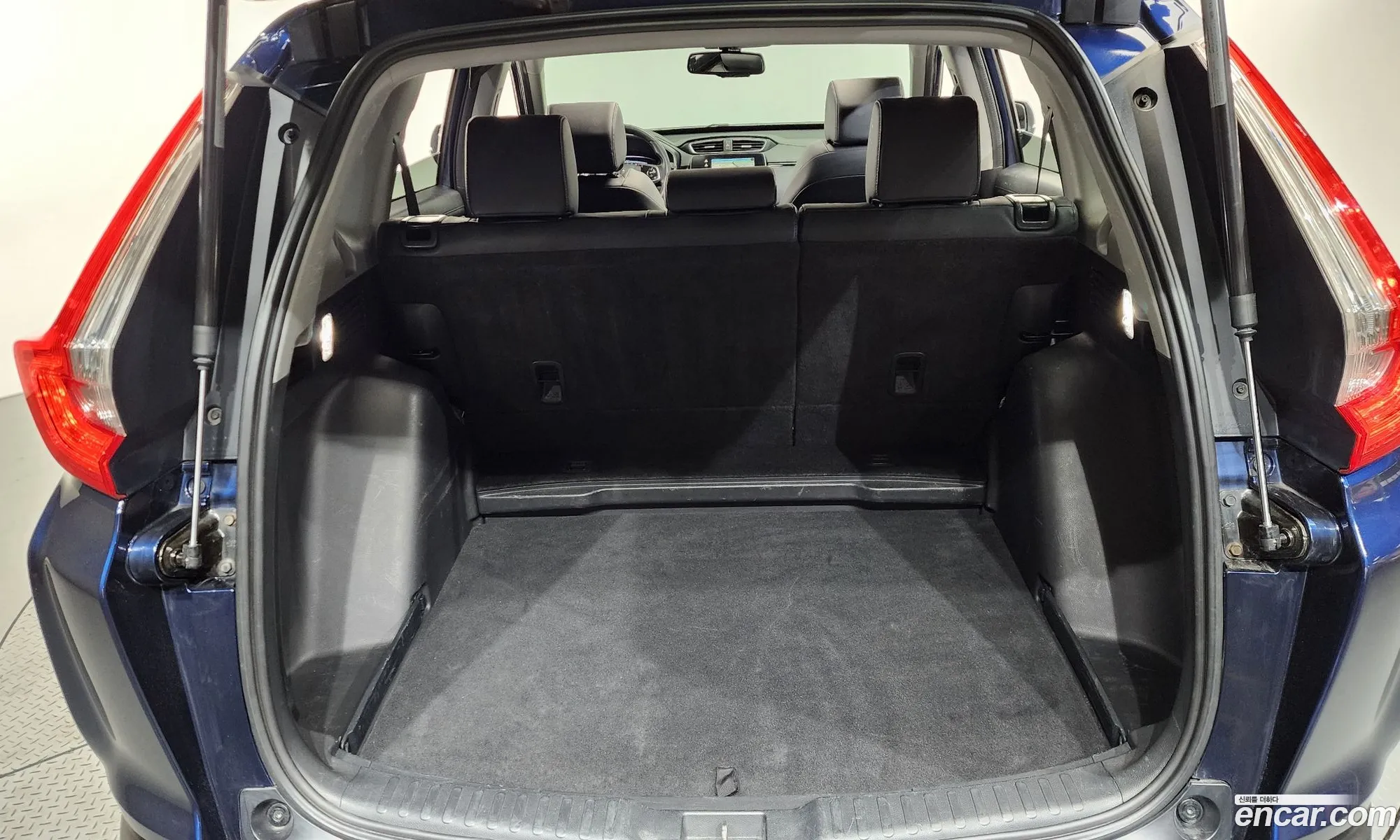 Honda CR-V 2019 5J6RW1870KL520124 — 9
