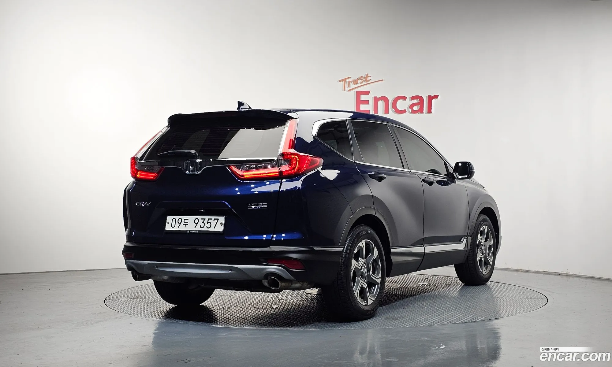 Honda CR-V 2019 5J6RW1870KL520124 — 24
