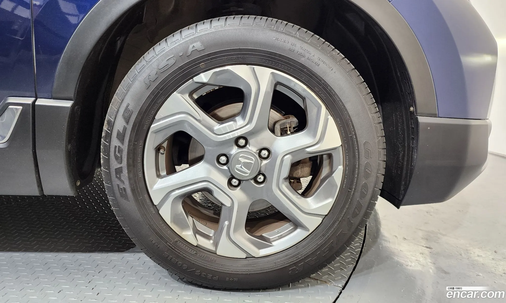 Honda CR-V 2019 5J6RW1870KL520124 — 13