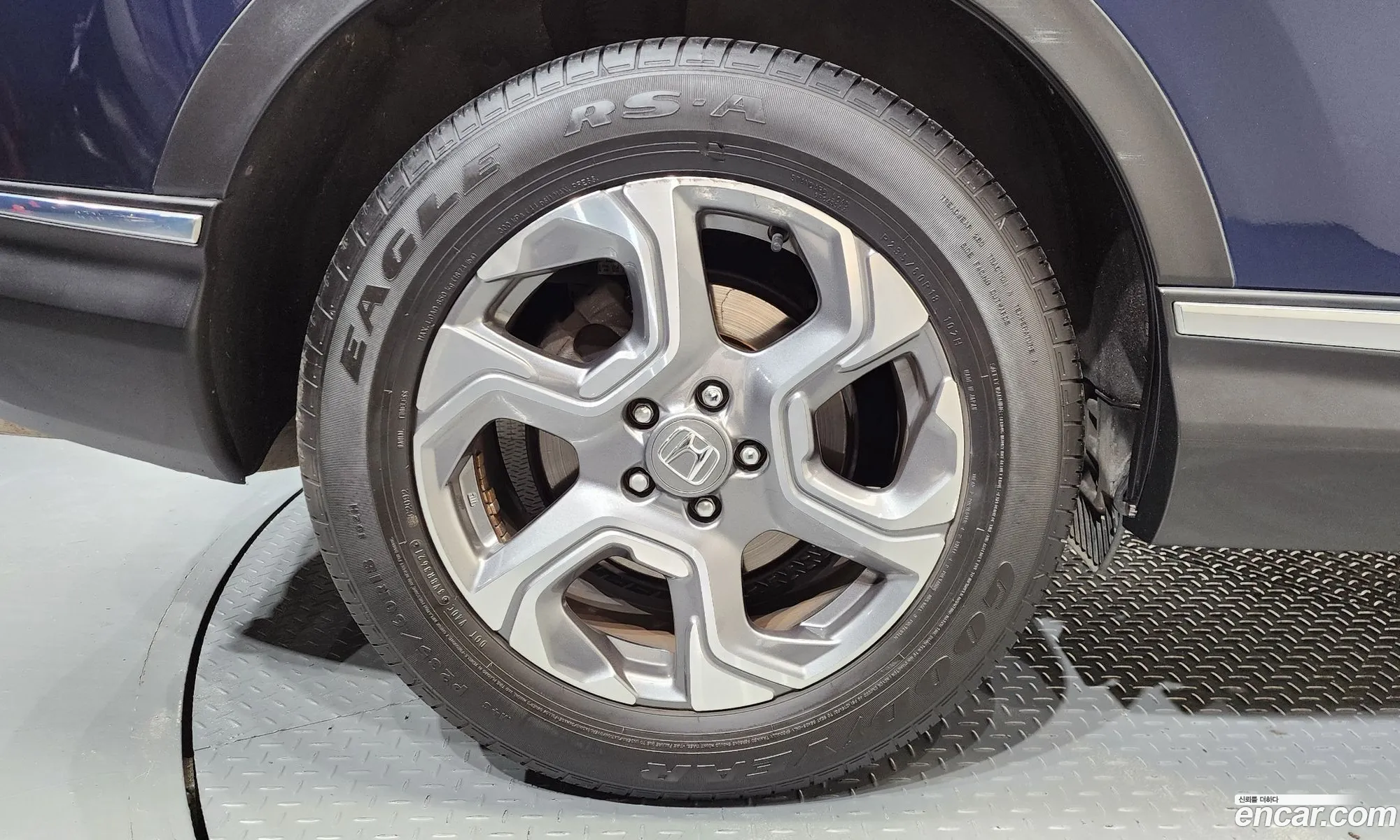 Honda CR-V 2019 5J6RW1870KL520124 — 26