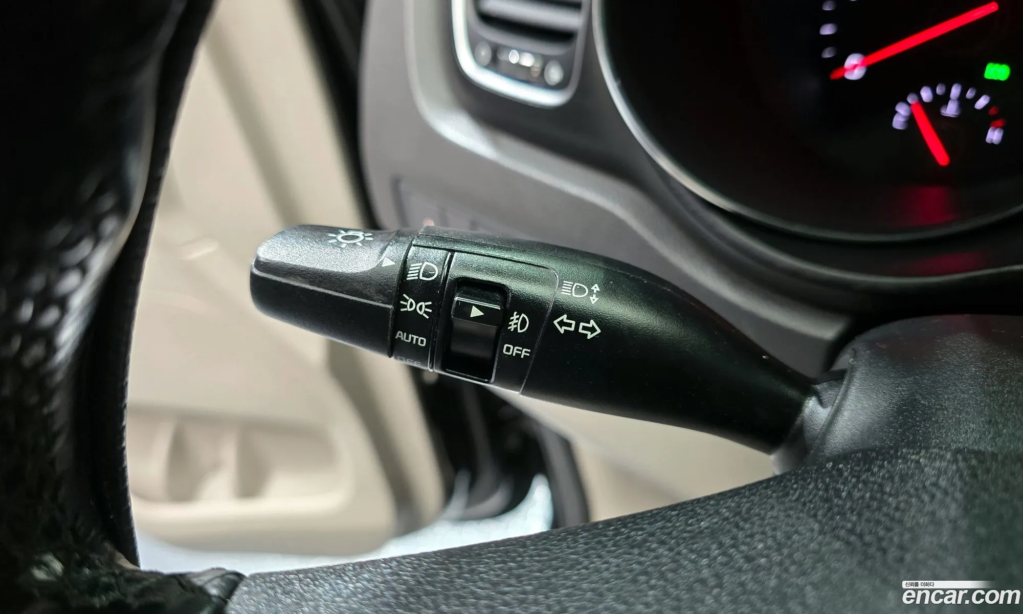 Kia Carnival 2017 KNAMB81ABJS369437 — 18