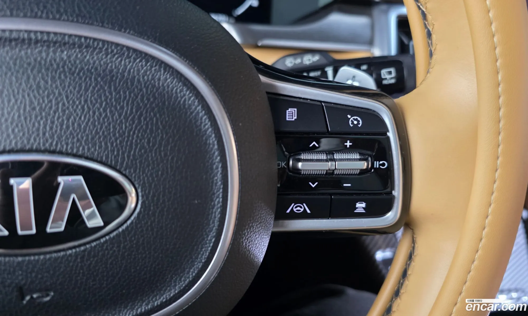 Kia Sorento 2020 KNARF81GBMA000854 — 25