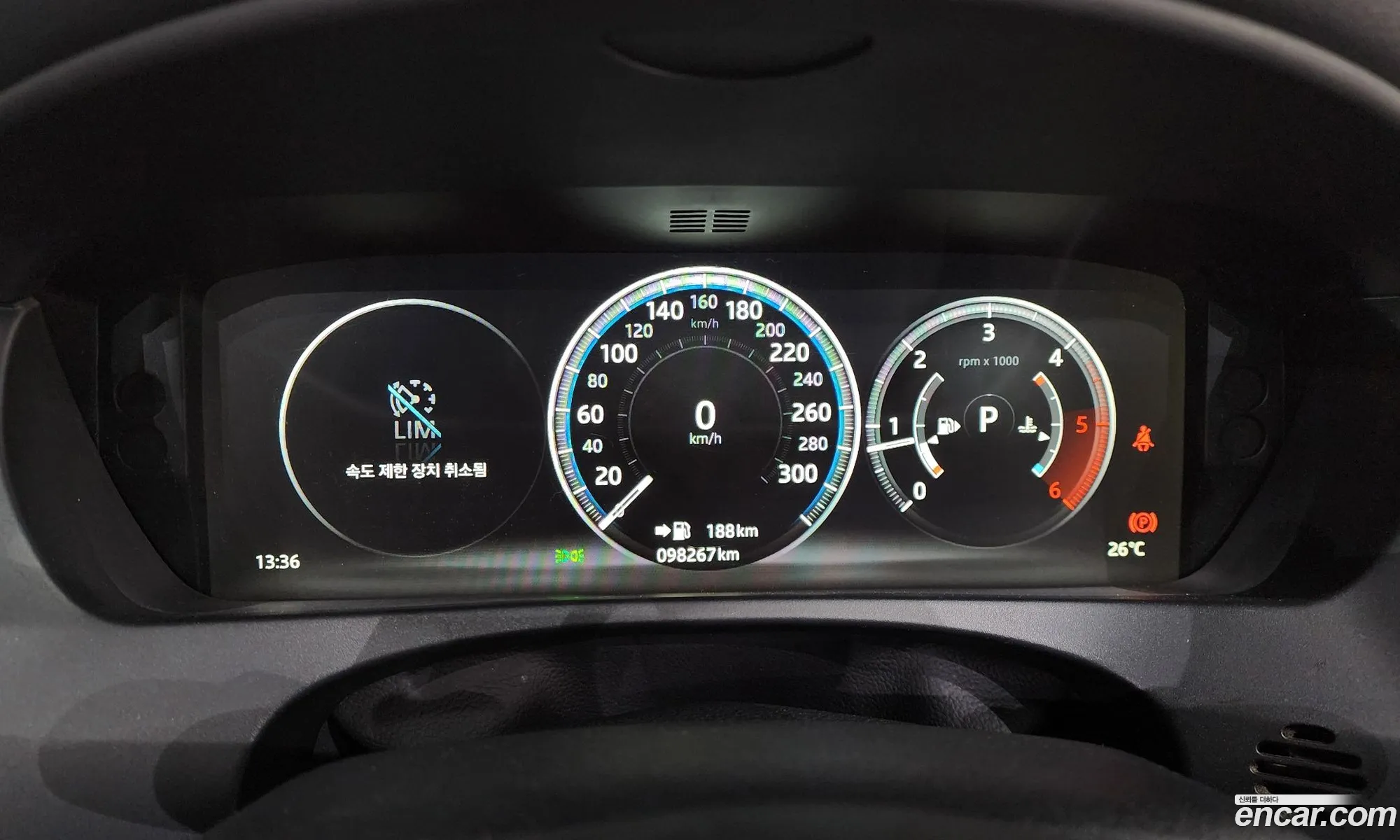 Jaguar F-Pace 2018 SADCA2BNXJA277608 — 11