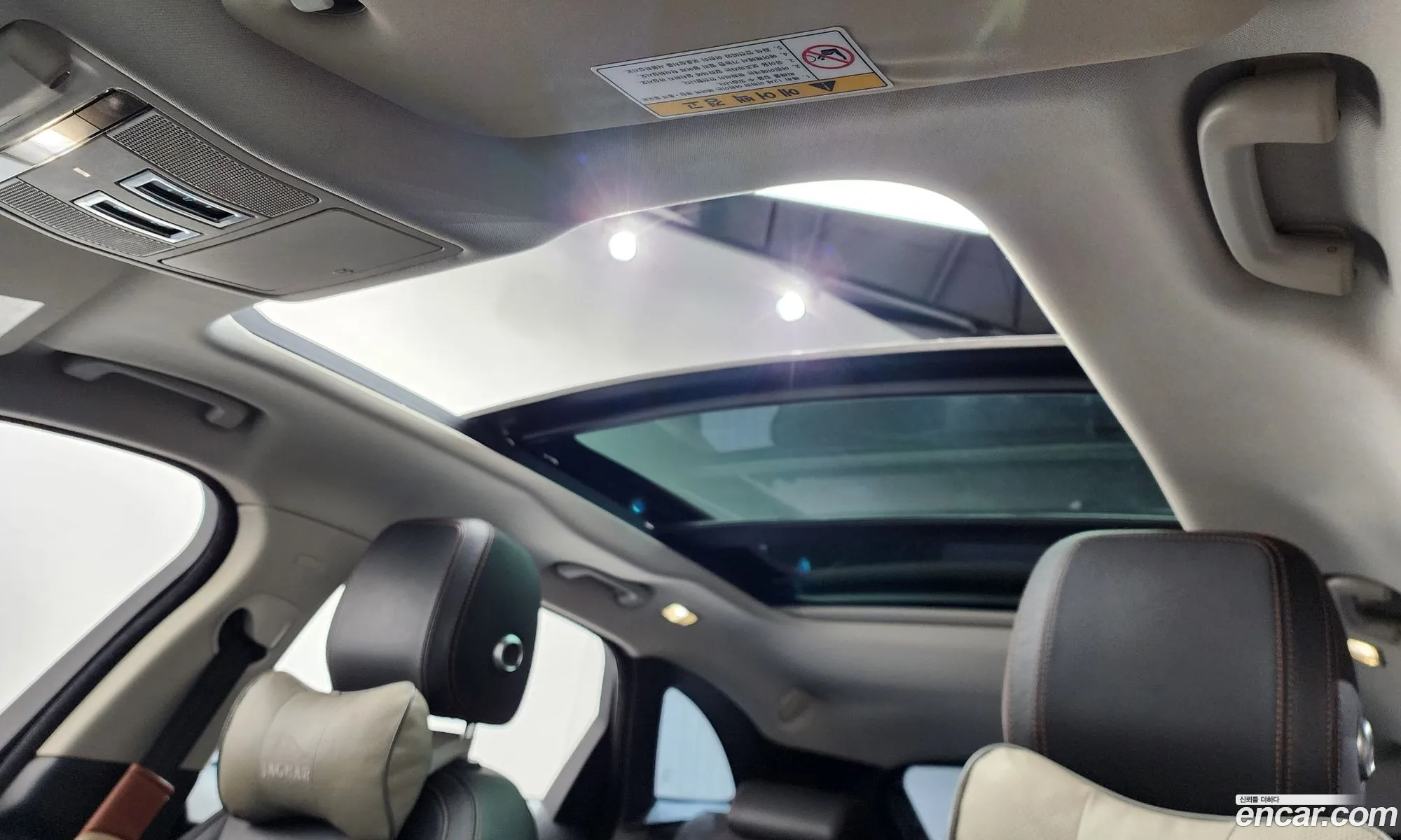 Jaguar F-Pace 2018 SADCA2BNXJA277608 — 18
