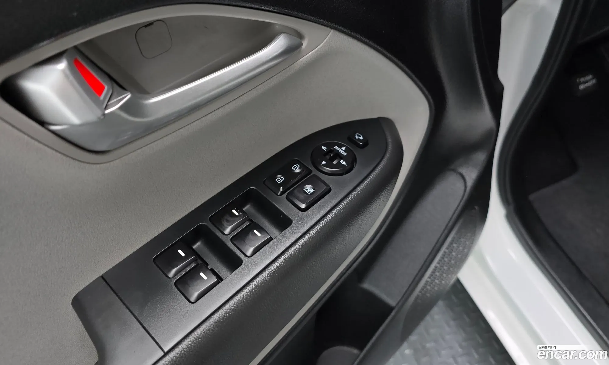 Kia Ray 2022 KNACF911BNT295422 — 5