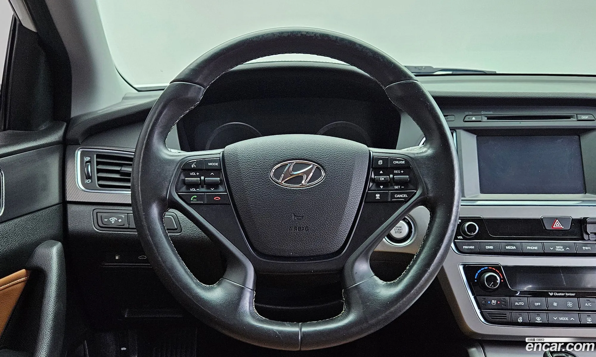 Hyundai LF Sonata 2014 — 19
