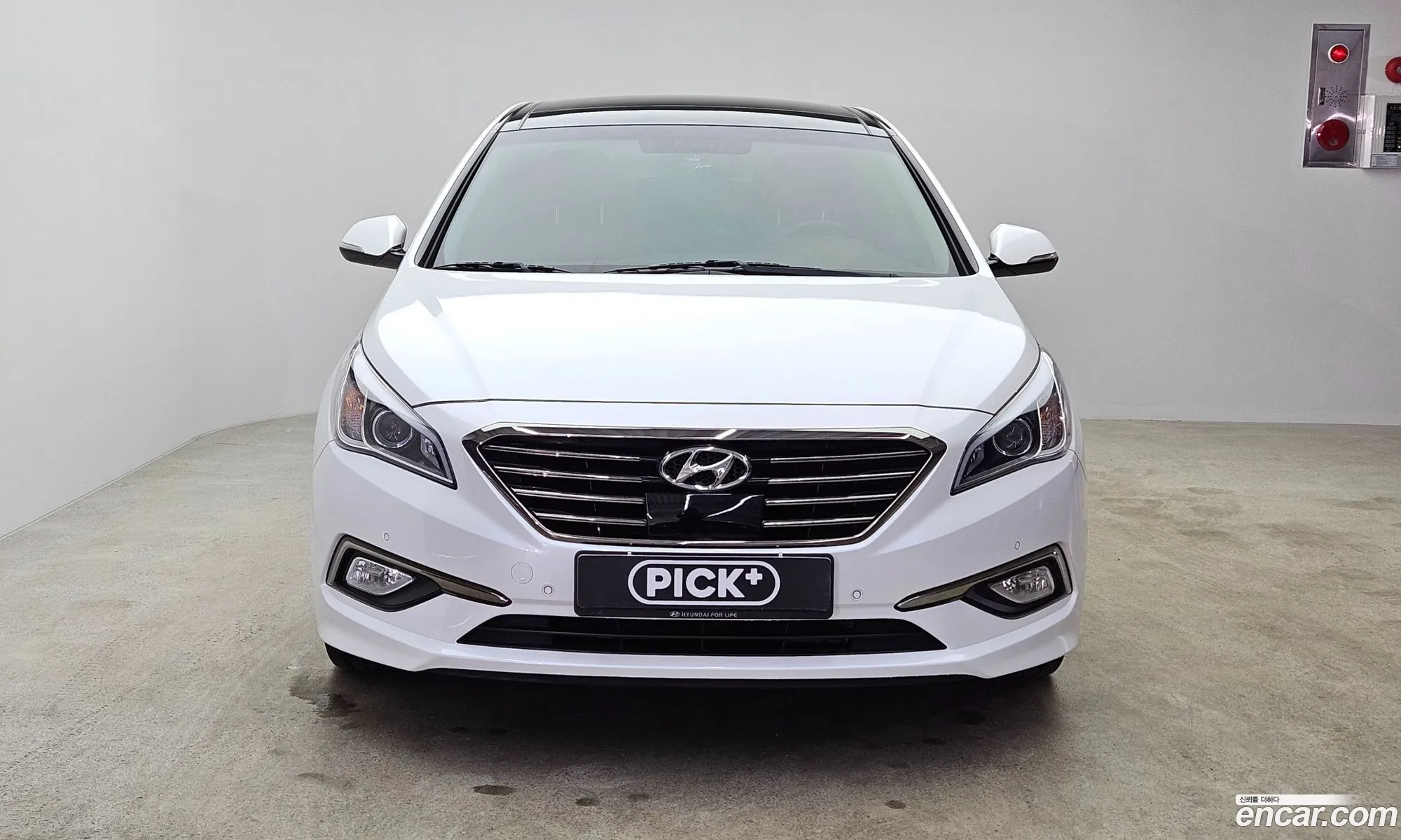 Hyundai LF Sonata 2014 — 11