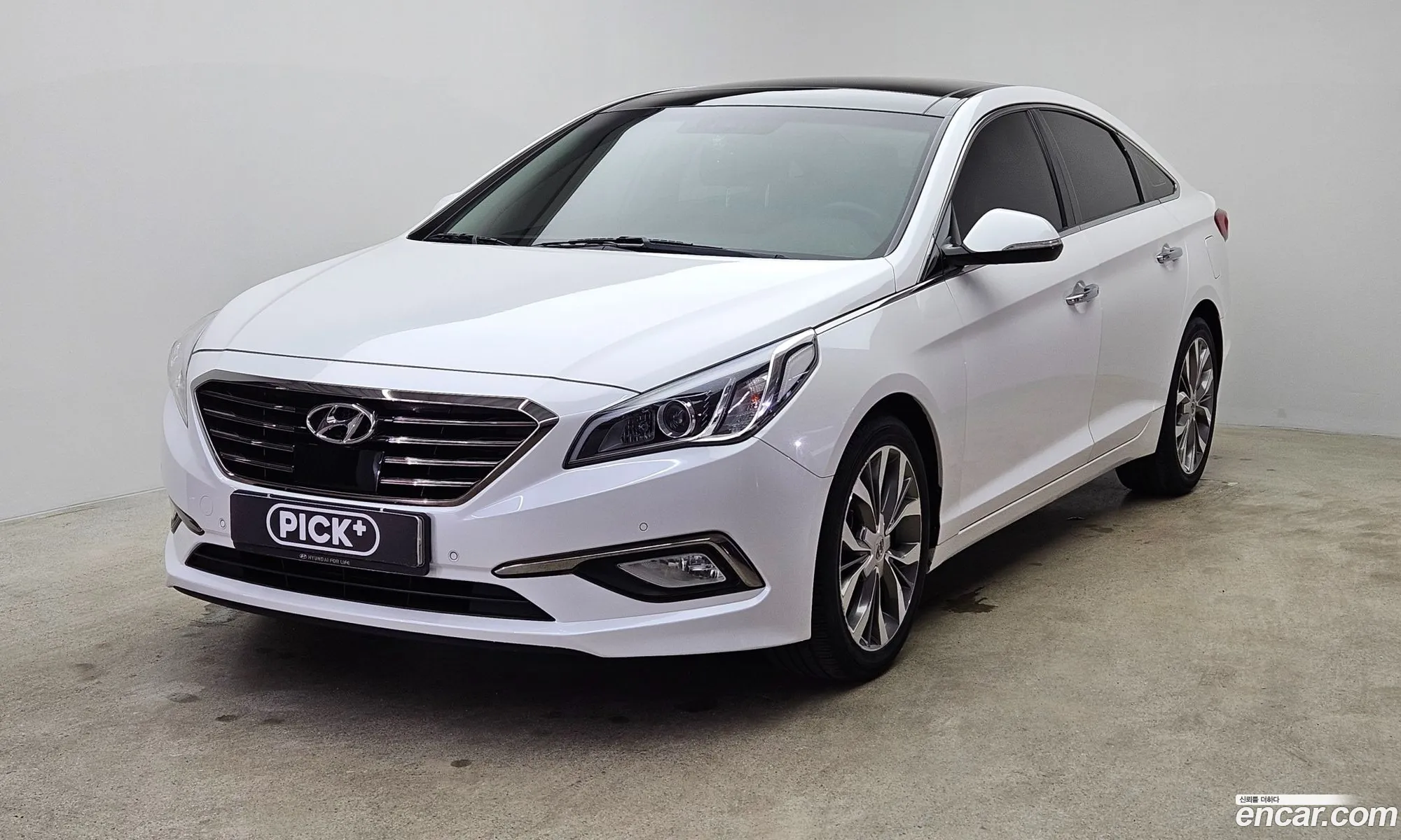 Hyundai LF Sonata 2014 — 17