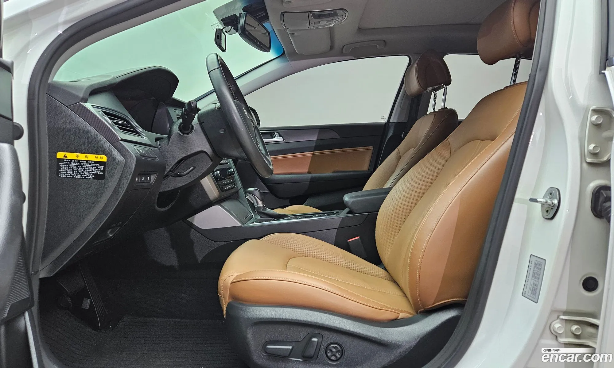 Hyundai LF Sonata 2014 — 20