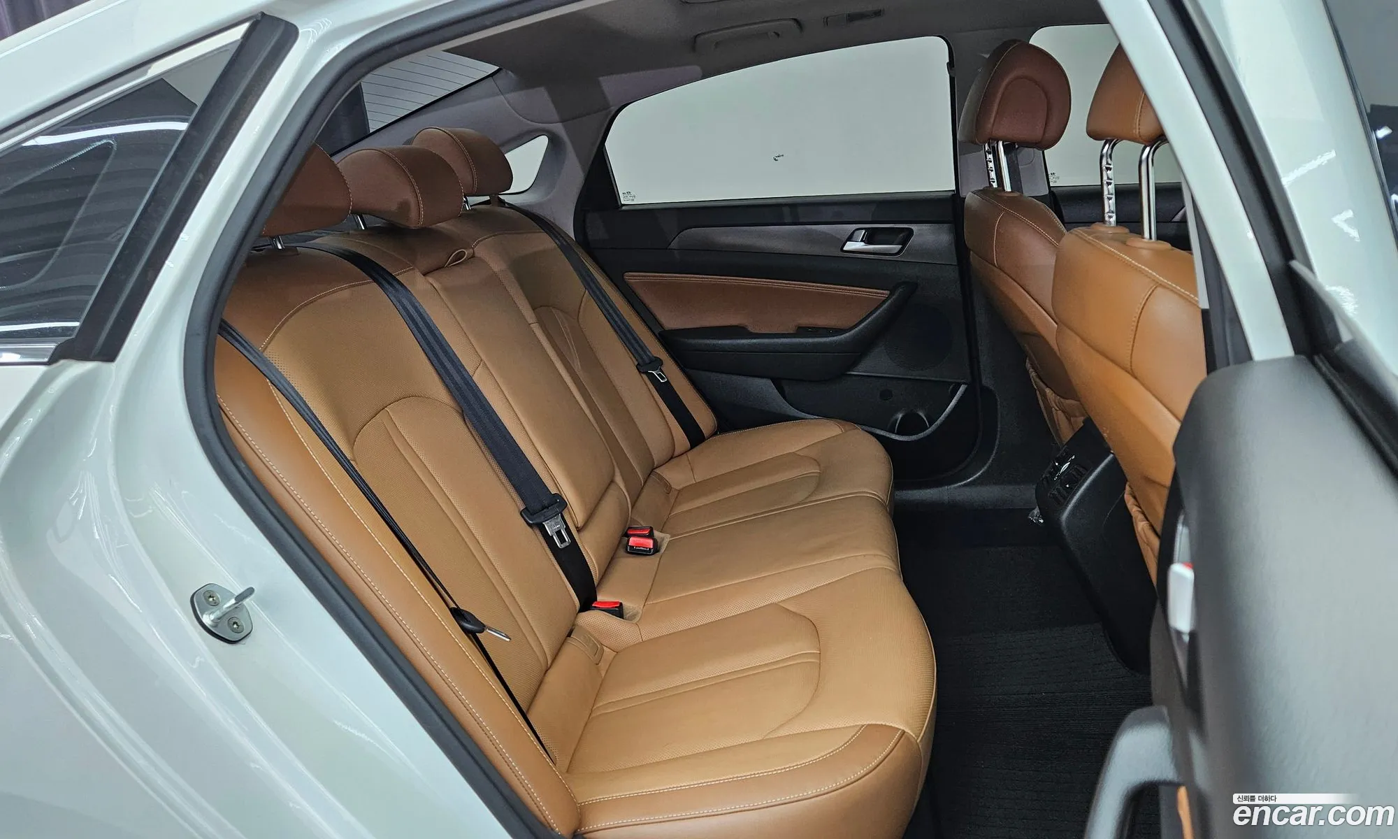 Hyundai LF Sonata 2014 — 2