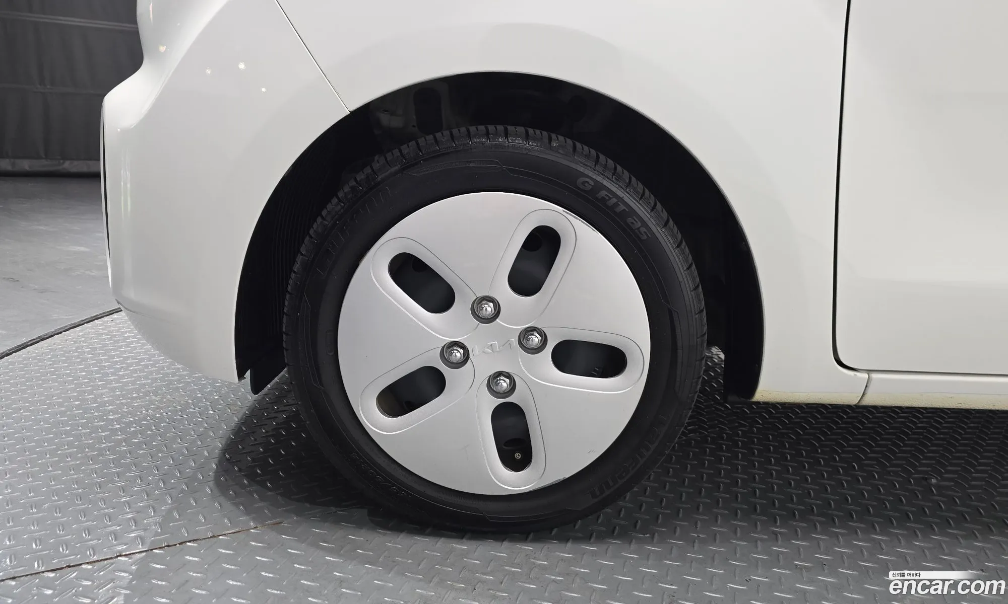 Kia Ray 2022 KNACF911BNT295446 — 4