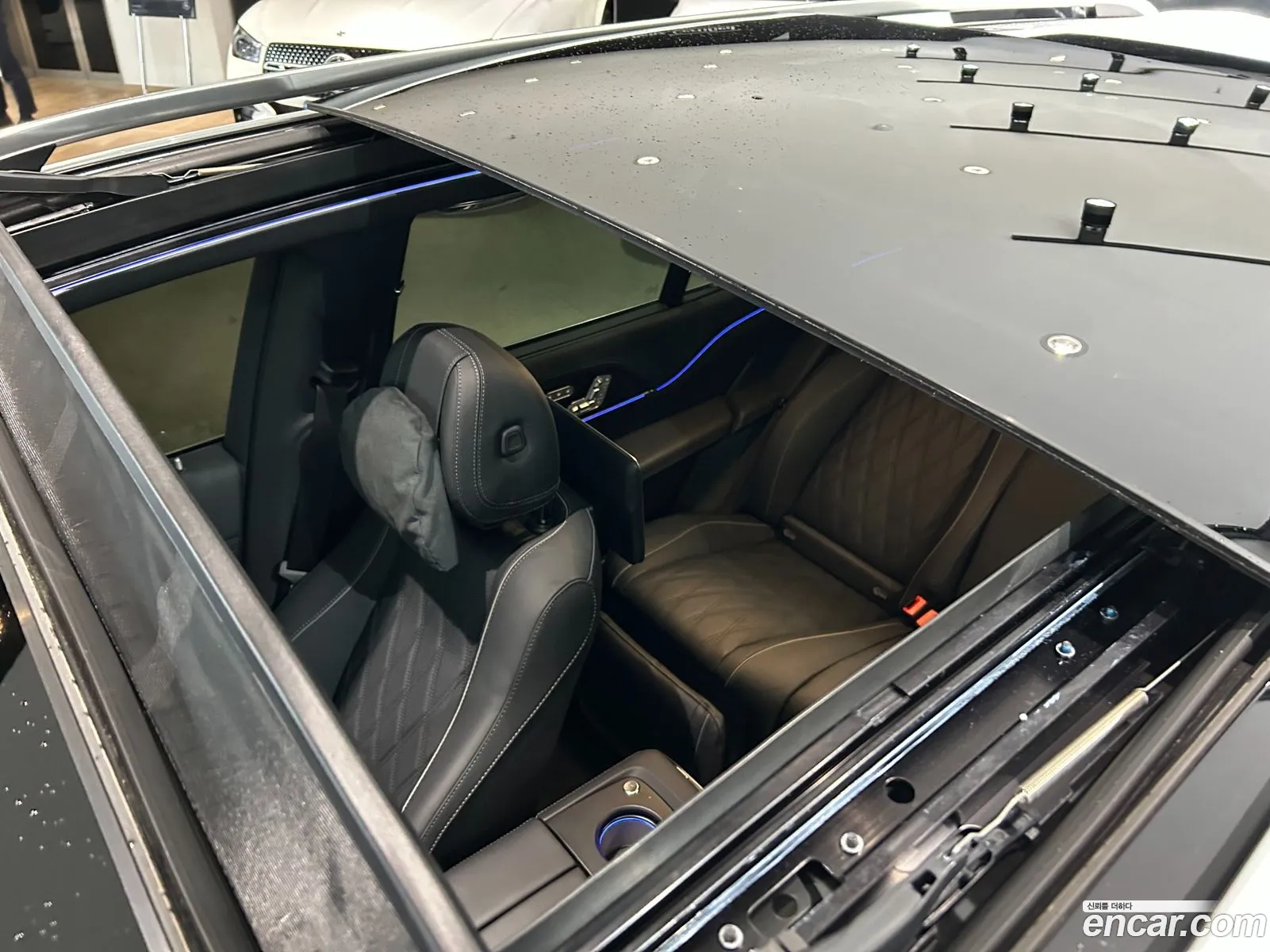 Mercedes-Benz GLS-Class X167 2025 — 12