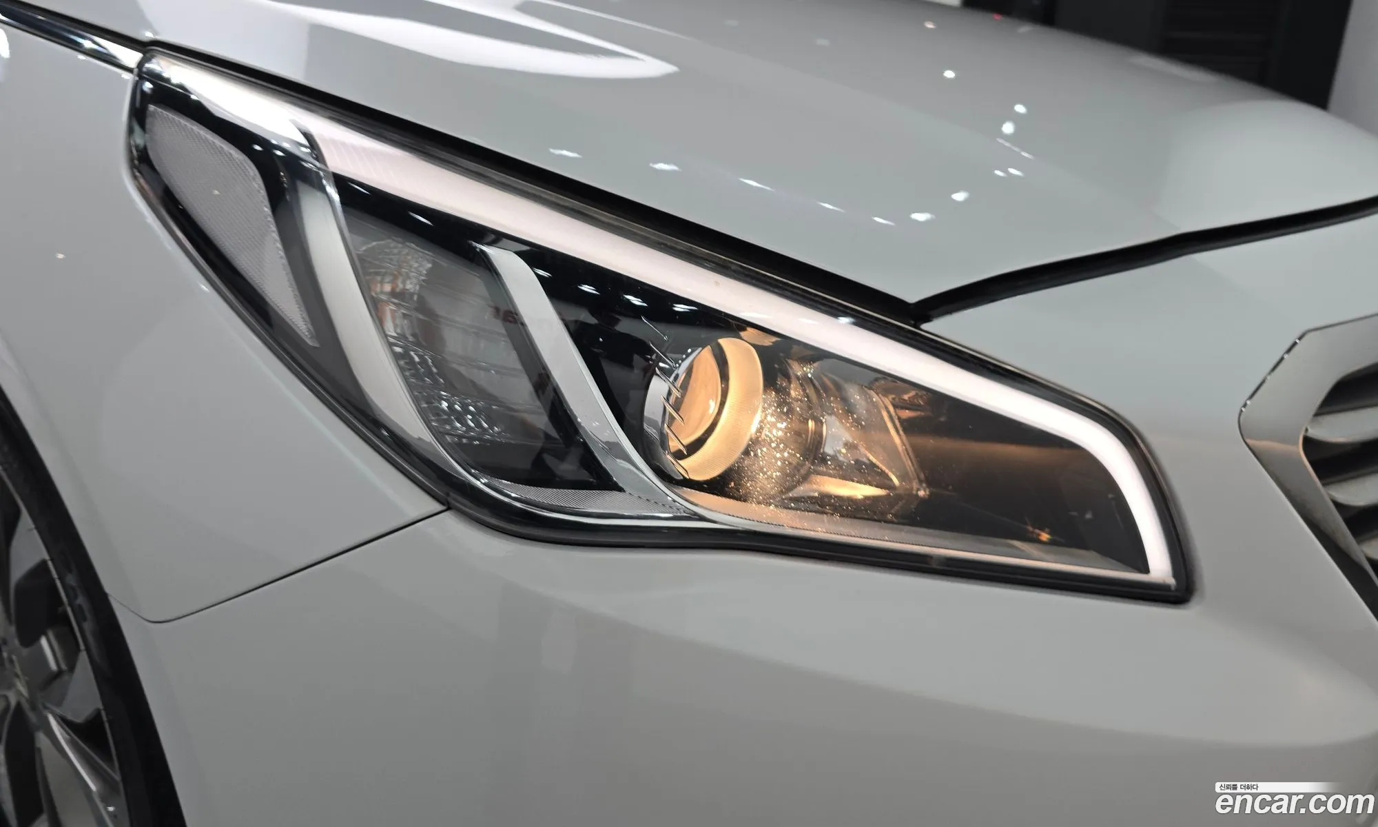 Hyundai LF Sonata 2014 — 28
