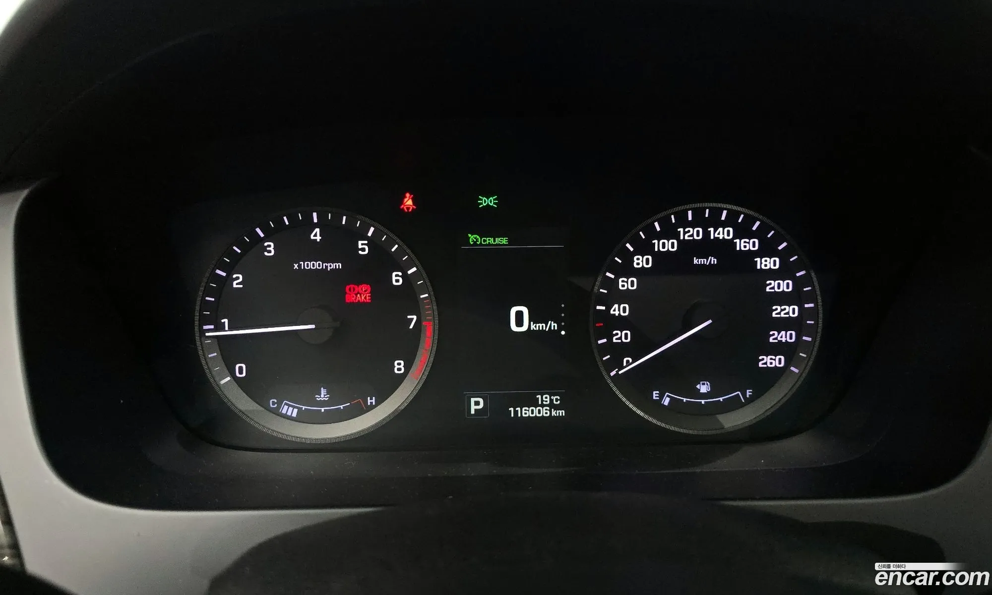 Hyundai LF Sonata 2014 — 24