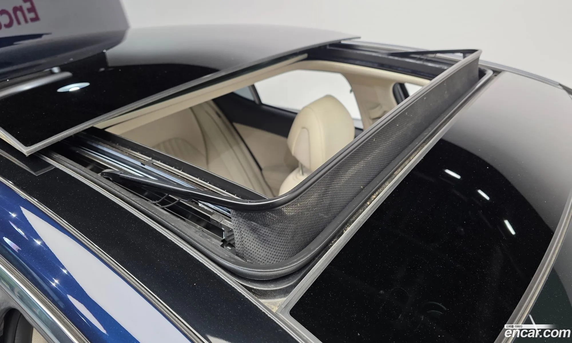 Genesis G70 2021 KMTG341ABMU088877 — 29