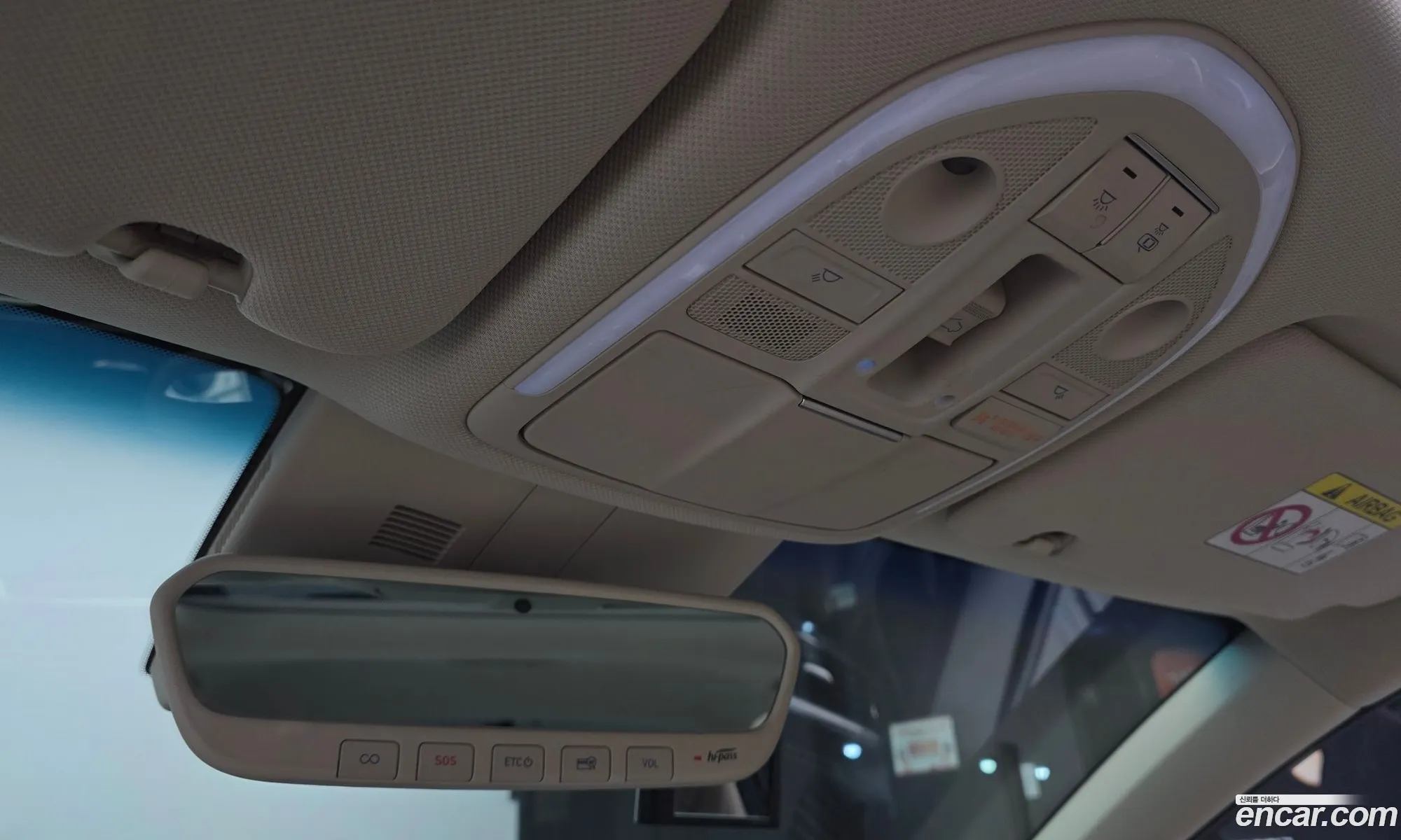Genesis G70 2021 KMTG341ABMU088877 — 19