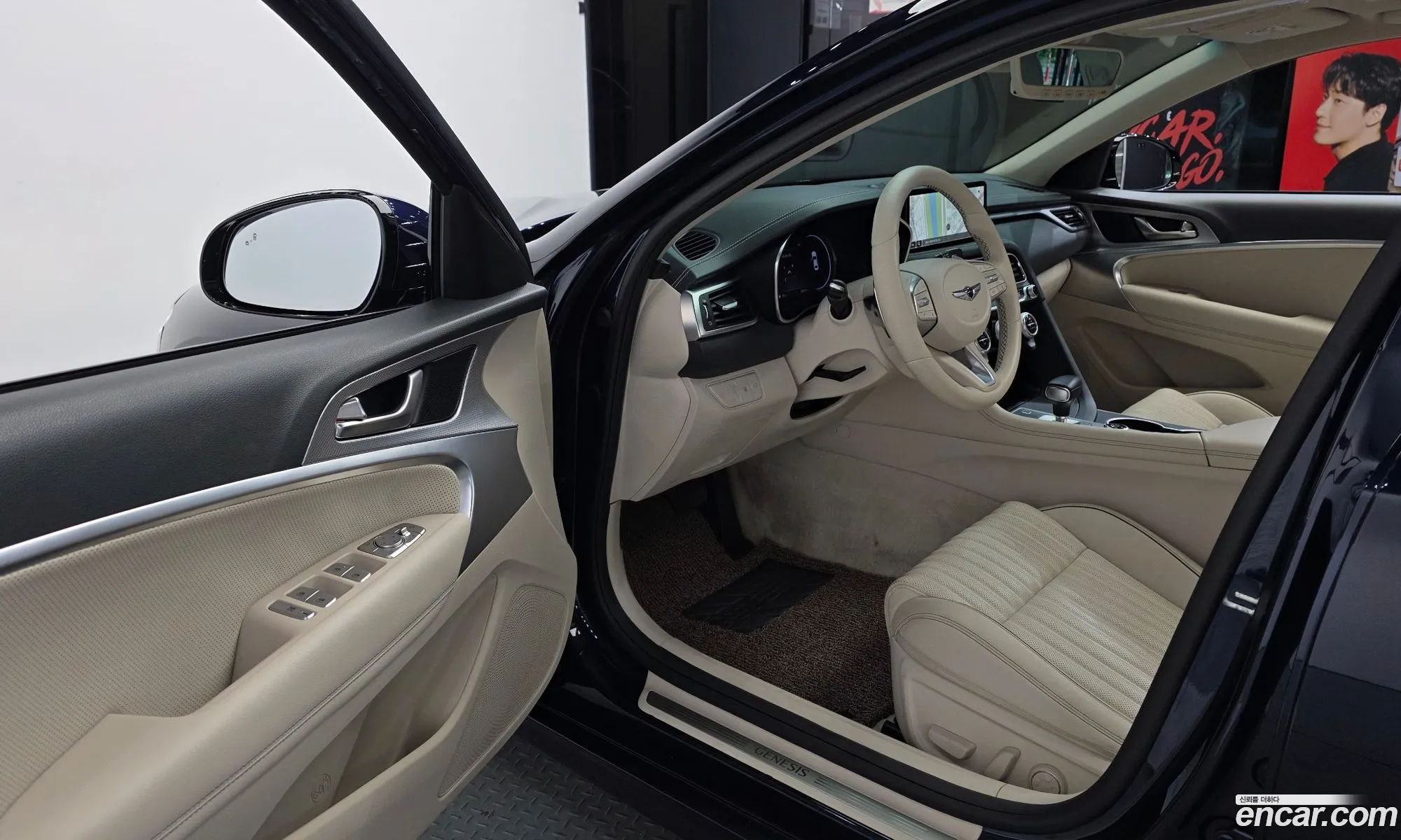 Genesis G70 2021 KMTG341ABMU088877 — 17
