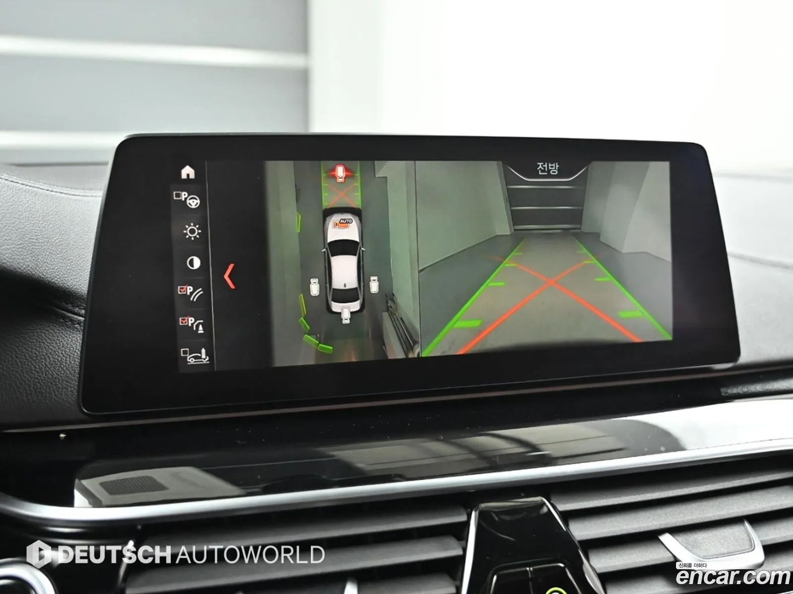 BMW 5 Series 2019 — 12