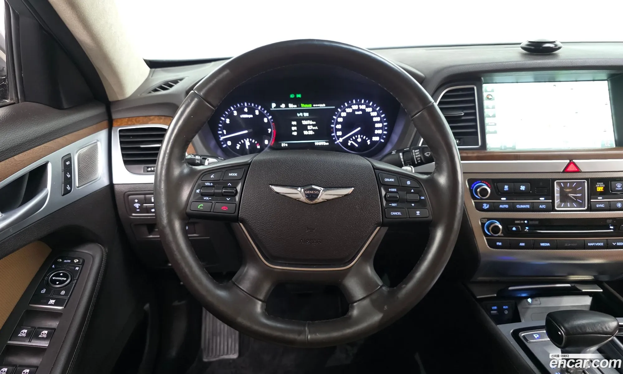 Genesis G80 2018 KMHGR41EDJU282364 — 10