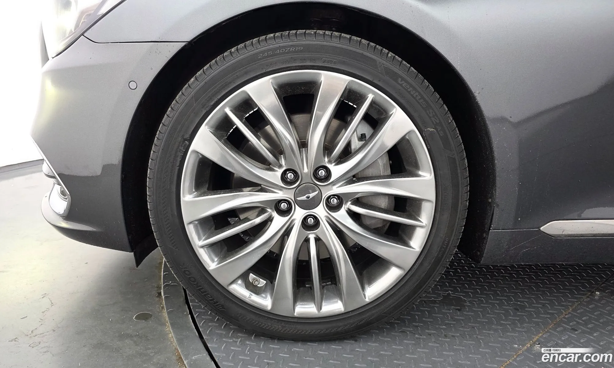 Genesis G80 2018 KMHGR41EDJU282364 — 13