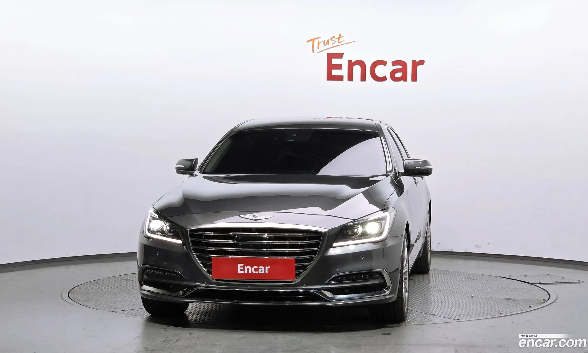 Genesis G80 2018 KMHGR41EDJU282364 — 3