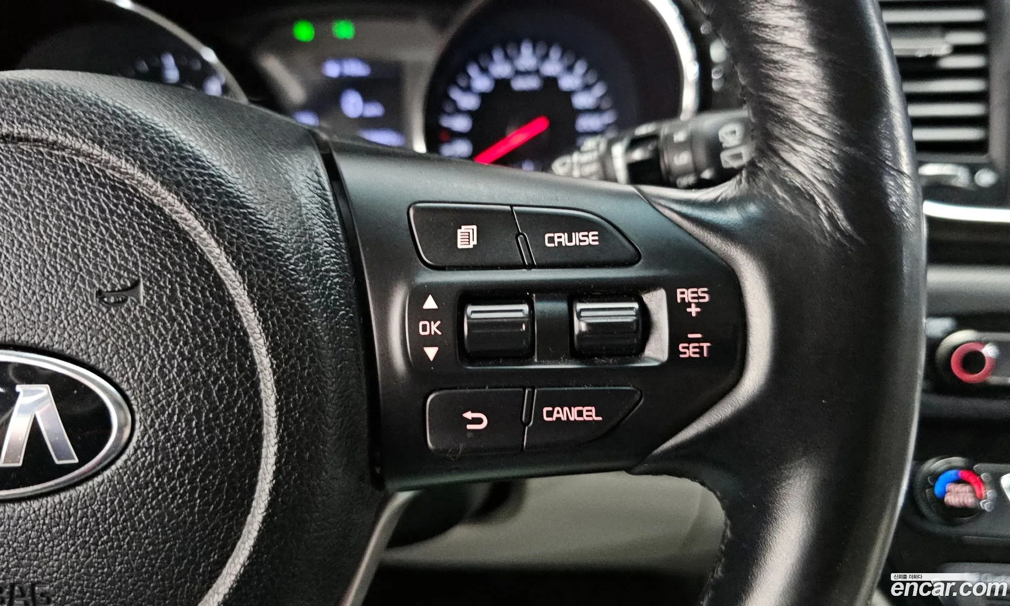 Kia Carnival 2018 KNAMC81ABKS510771 — 3