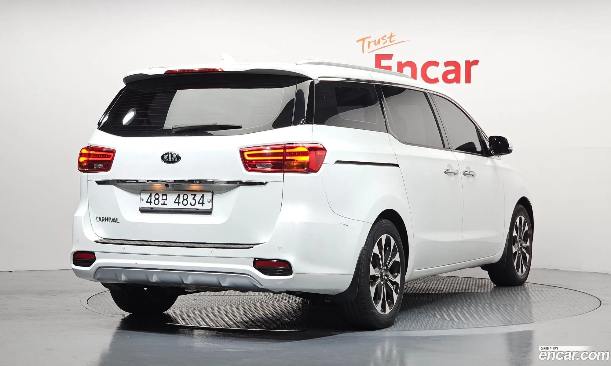 Kia Carnival 2018 KNAMC81ABKS510771 — 16