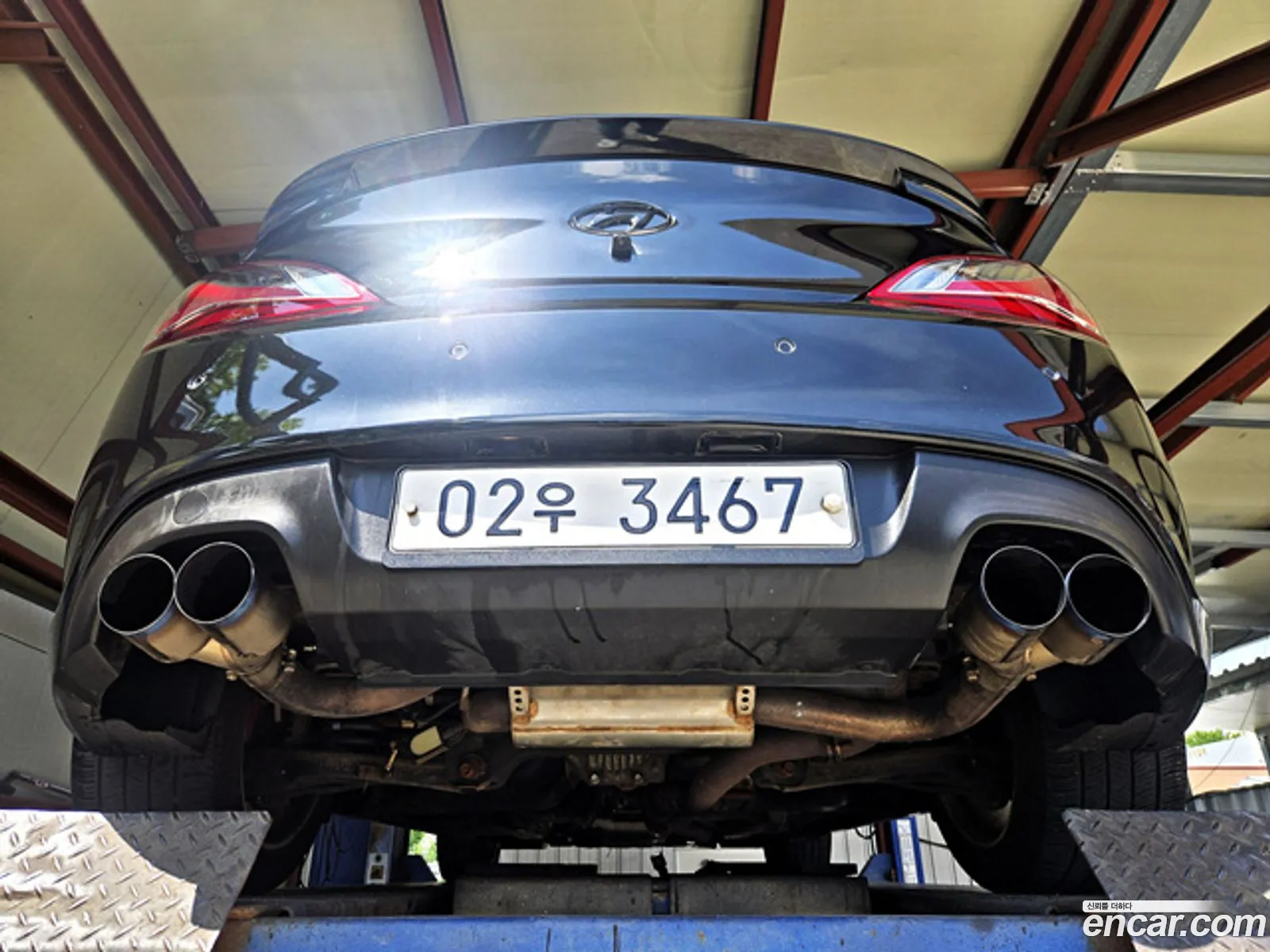 Hyundai Genesis Coupe 2009 — 11