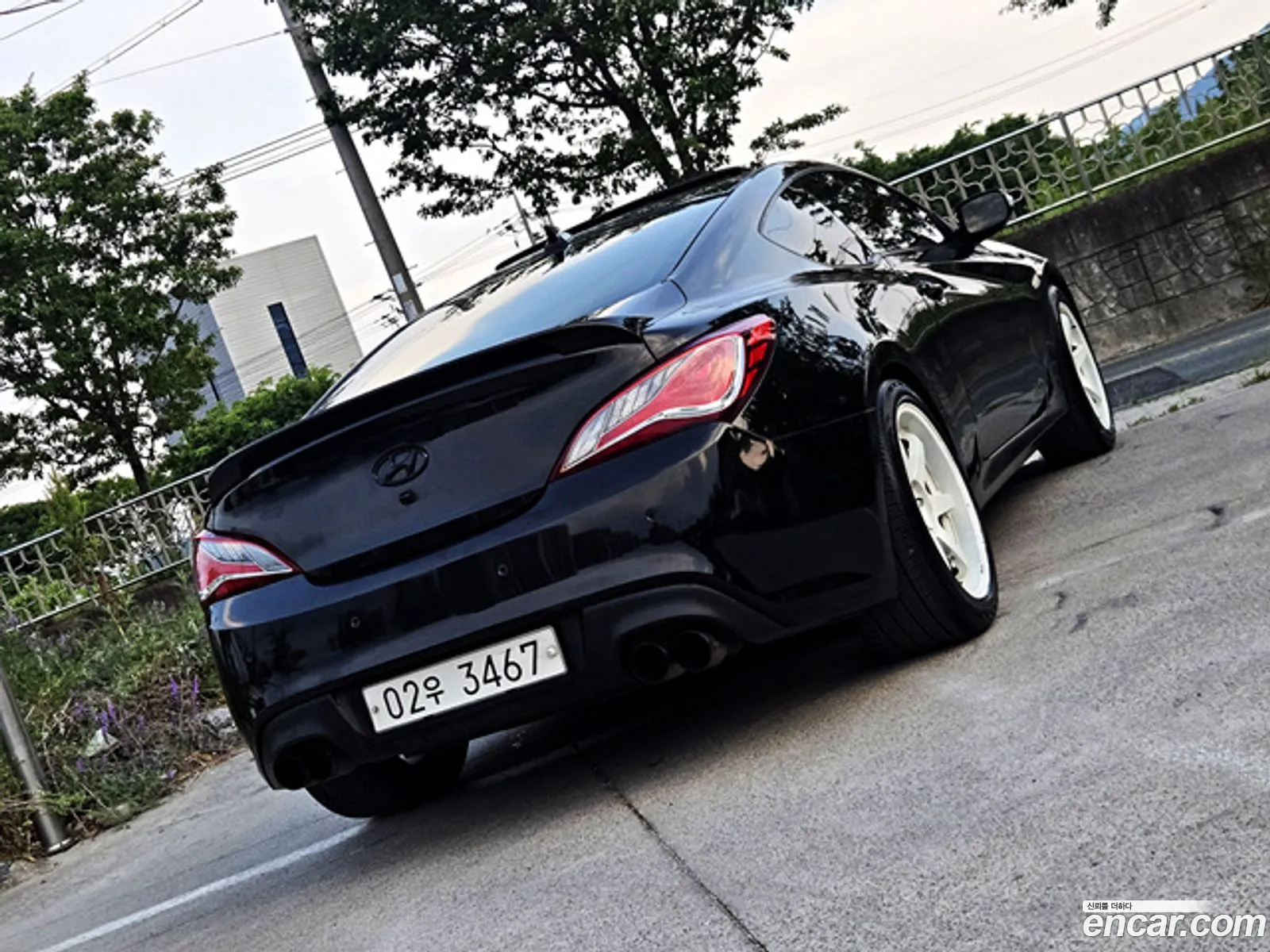 Hyundai Genesis Coupe