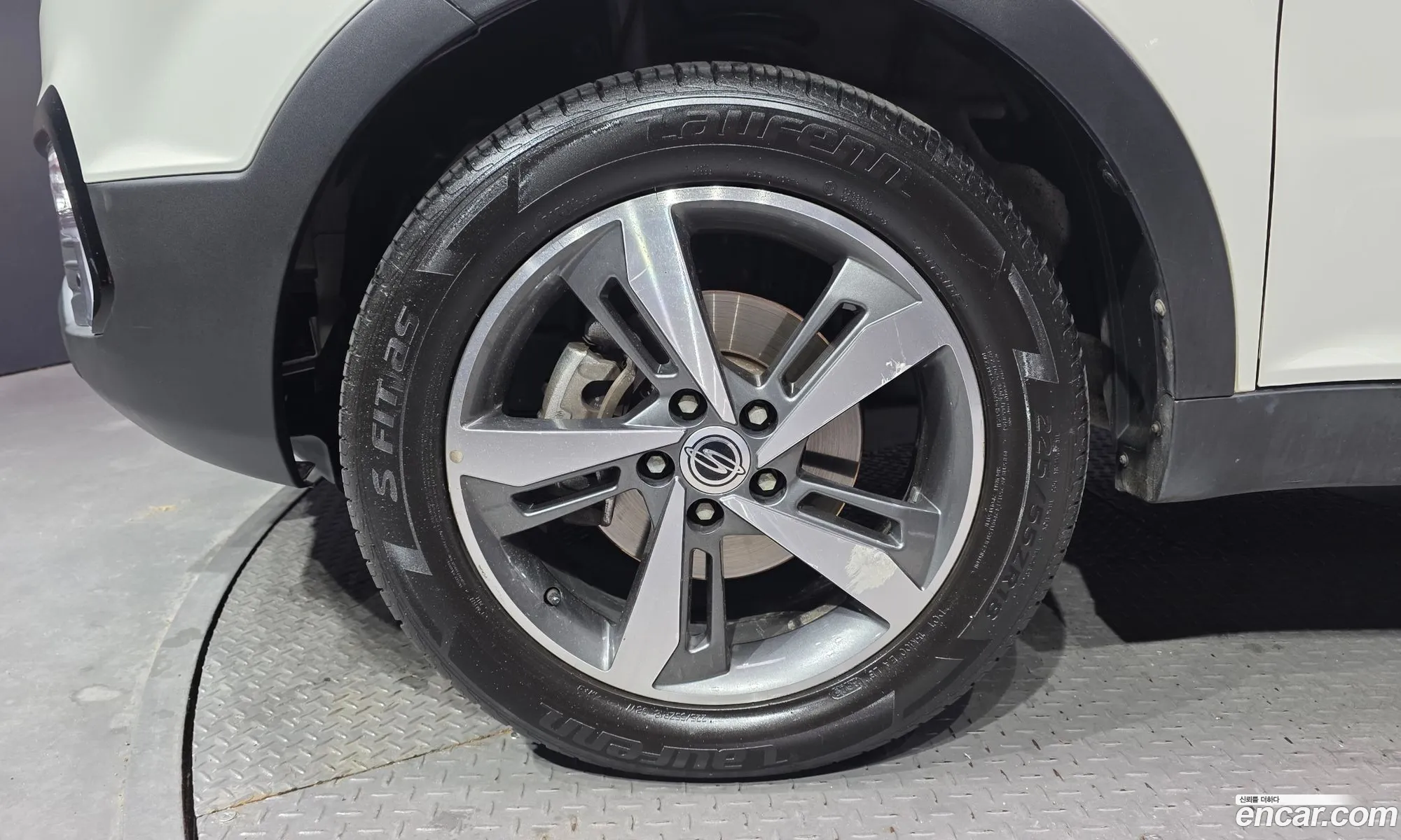 KG Mobility (SsangYong) Style Korando C 2017 — 9