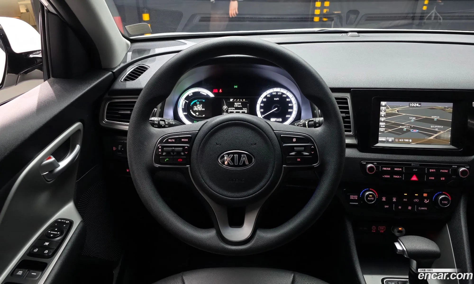 Kia Niro 2016 KNACA81CGHA019233 — 16