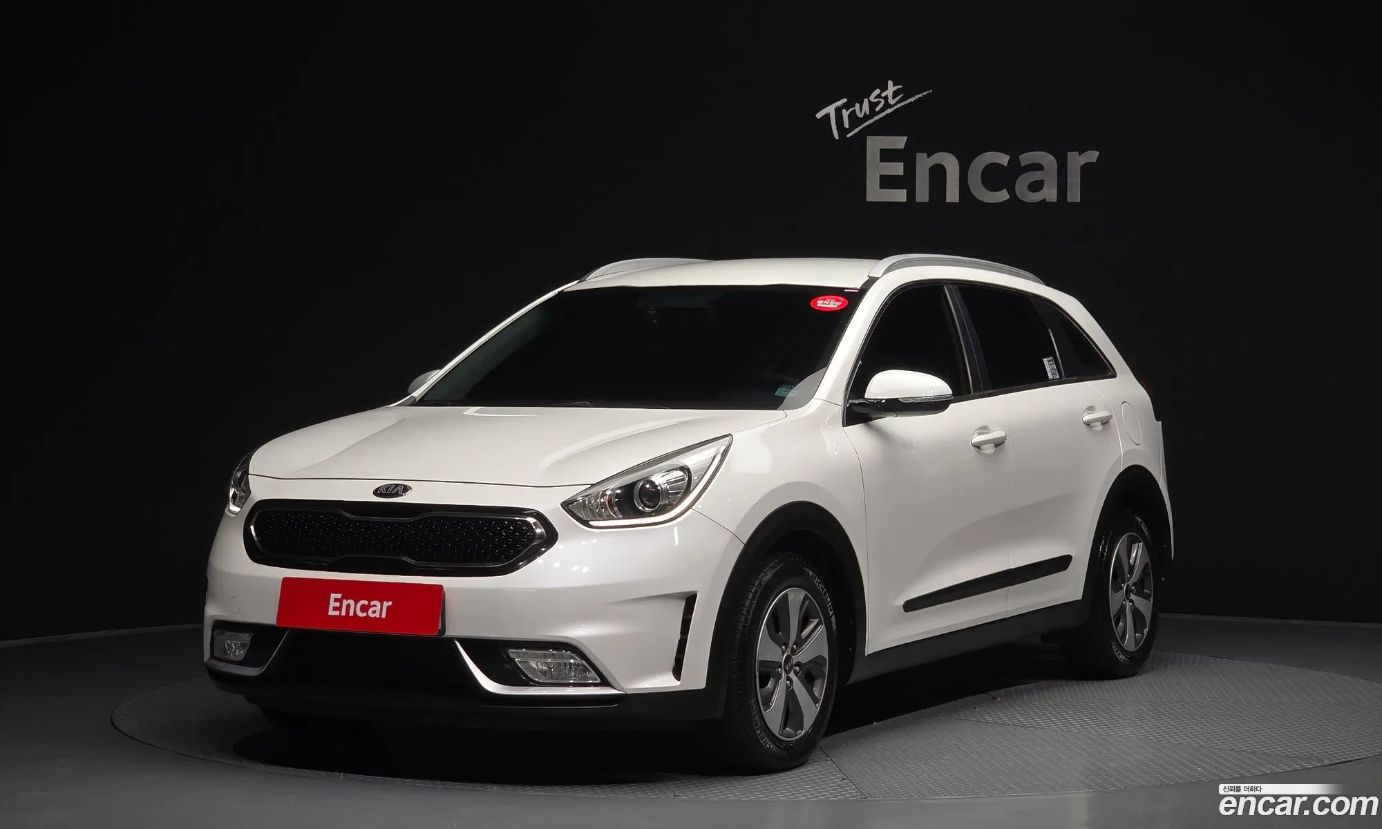 Kia Niro 2016 KNACA81CGHA019233 — 13