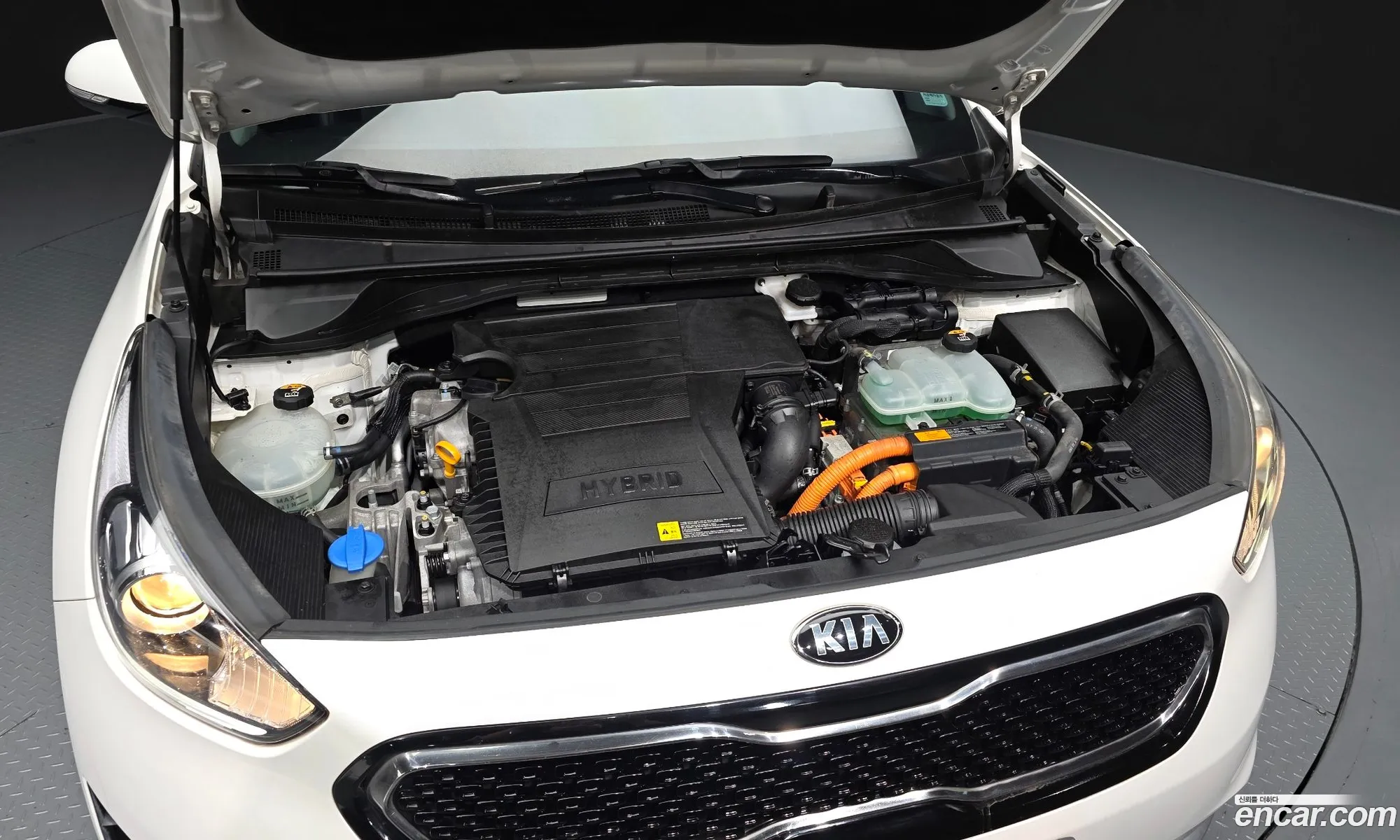 Kia Niro 2016 KNACA81CGHA019233 — 5