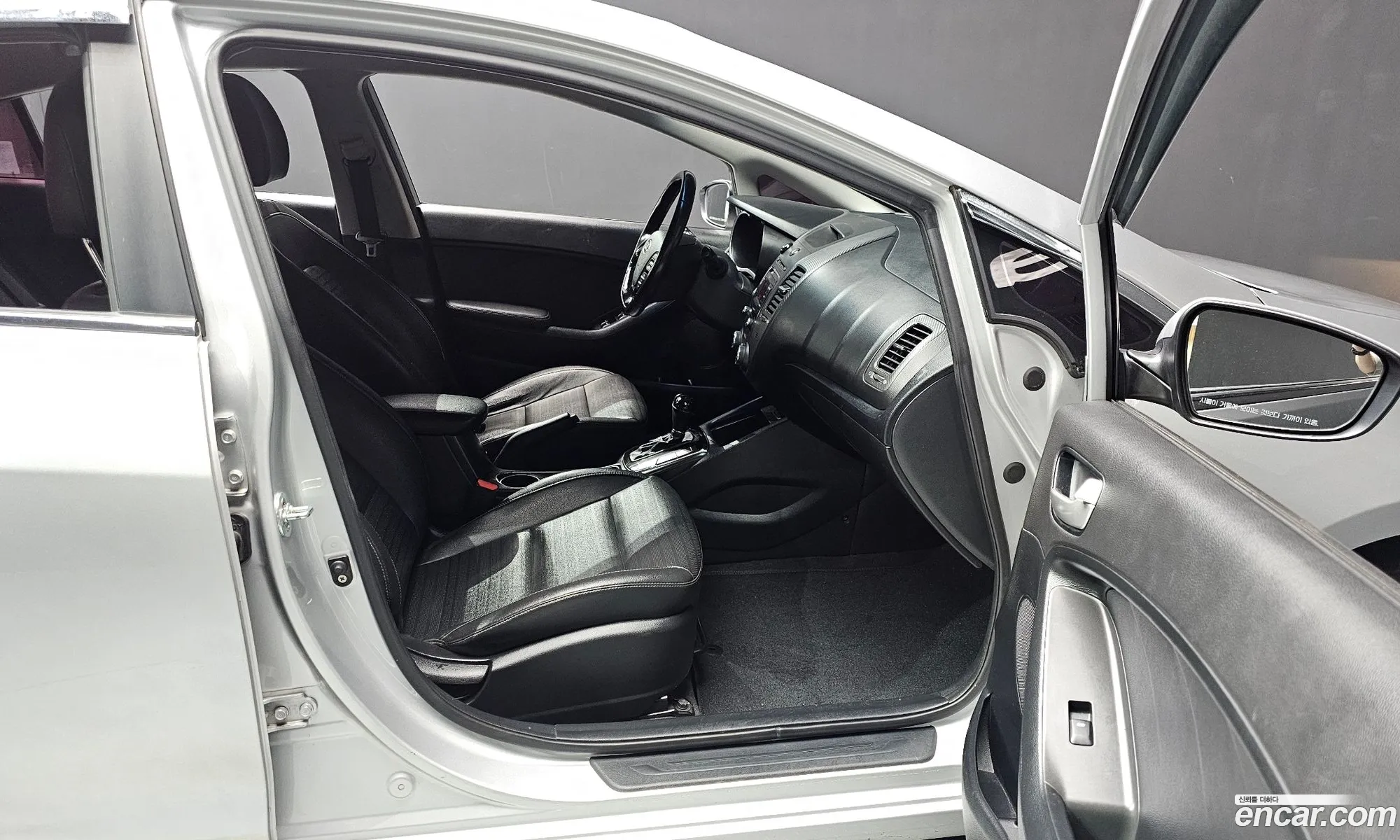 Kia K3 2016 KNAFX412BGA952038 — 5