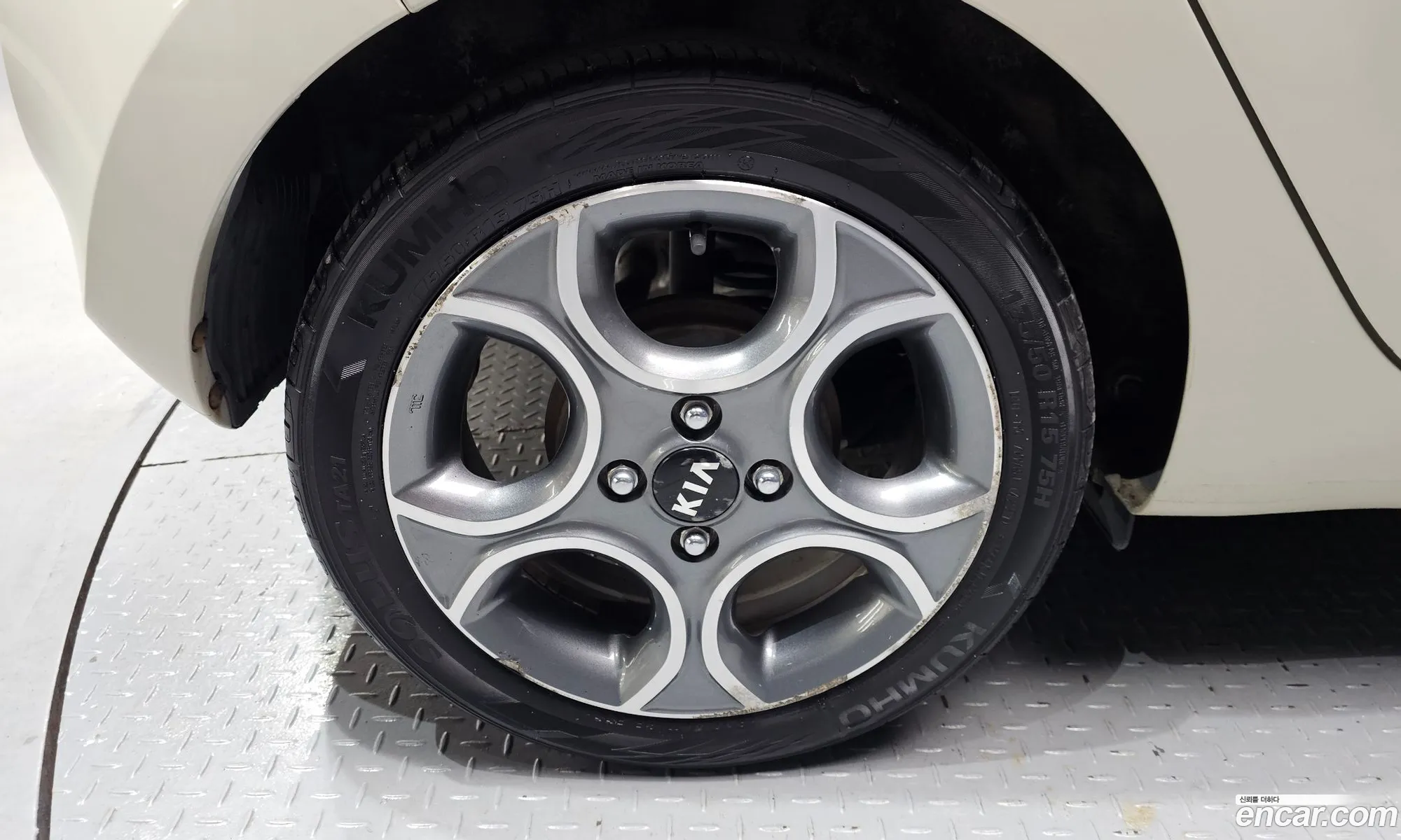 Kia Morning 2013 KNABZ511BDT613393 — 12