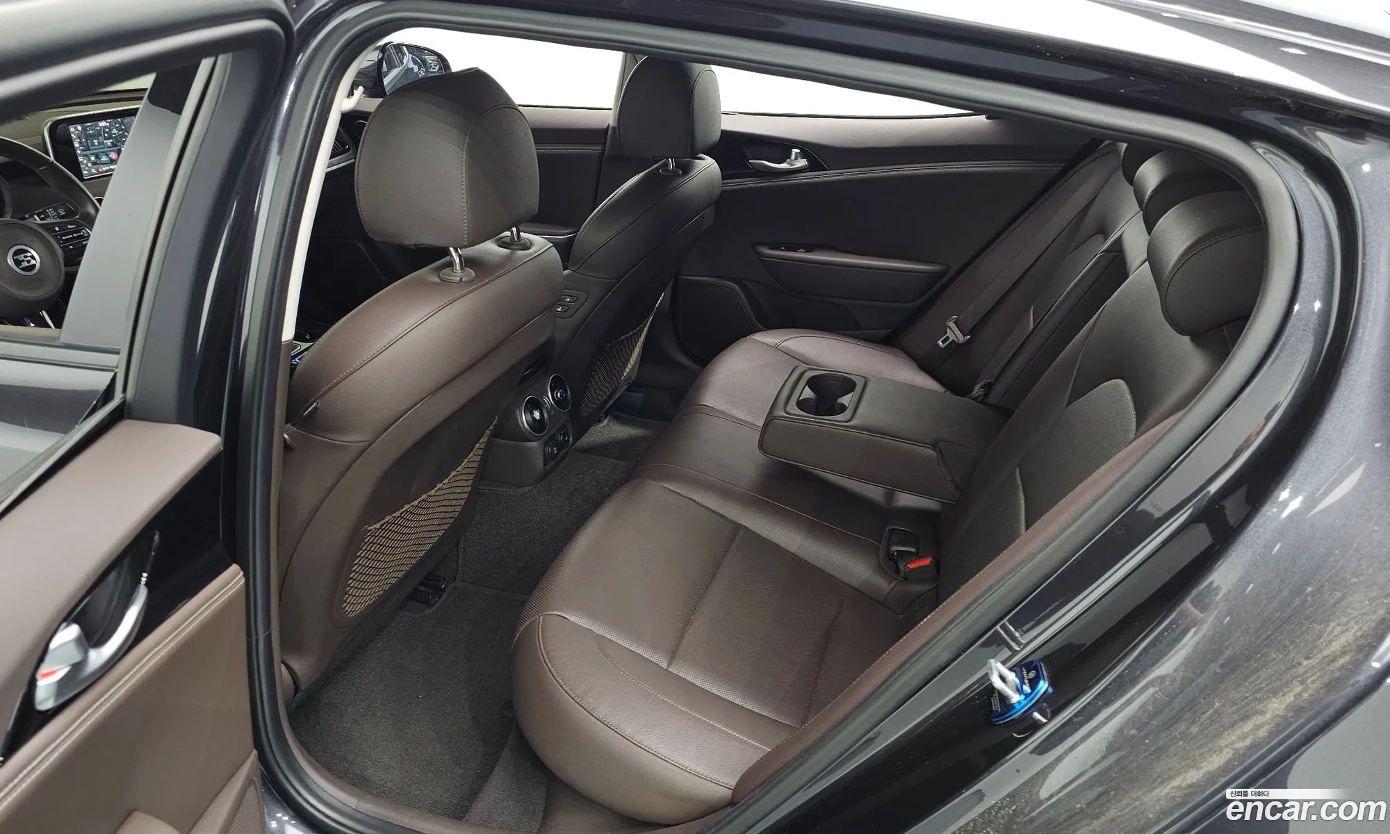 Kia Stinger 2018 KNAE351BBJS023974 — 12