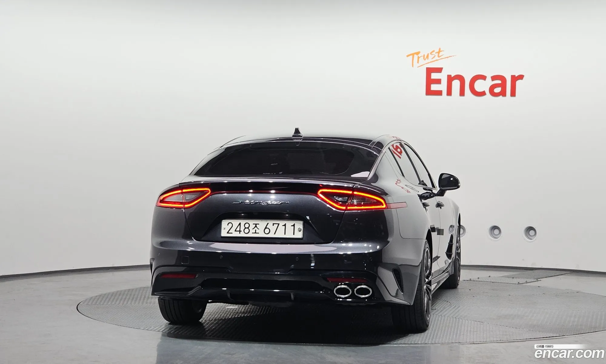 Kia Stinger 2018 KNAE351BBJS023974 — 10