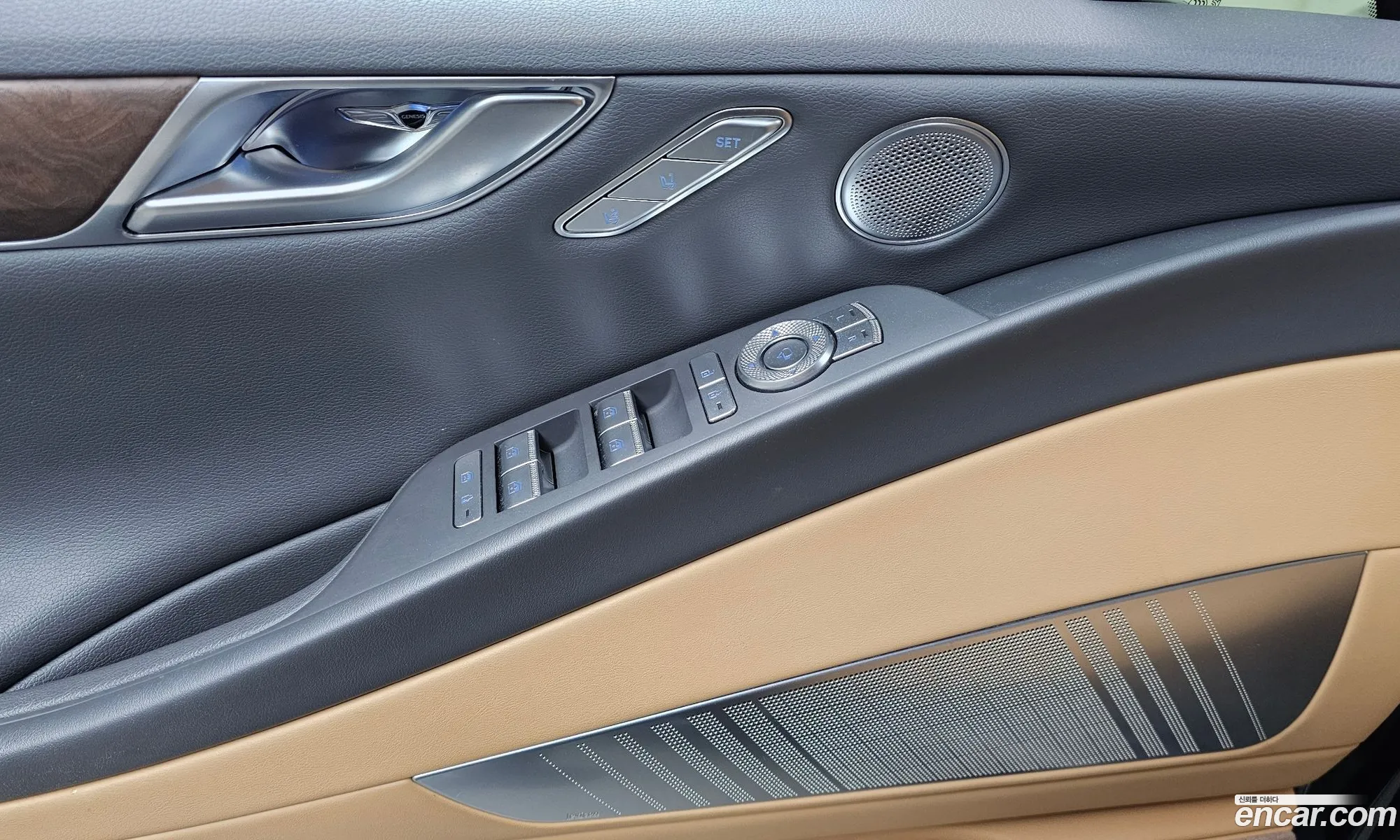 Genesis G80 2021 KMTGB41CDMU076350 — 31