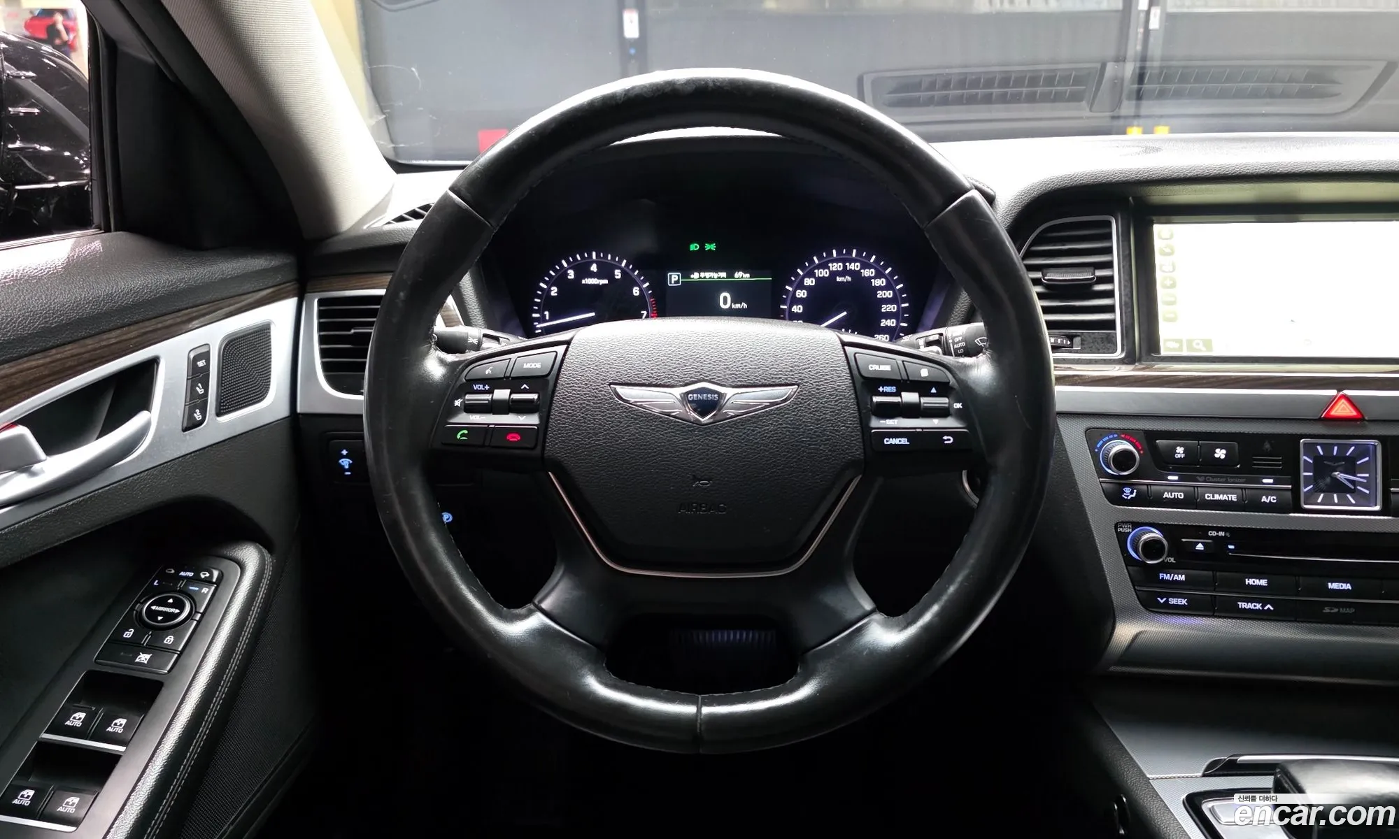 Genesis G80 2018 KMHGL41DDJU284471 — 9