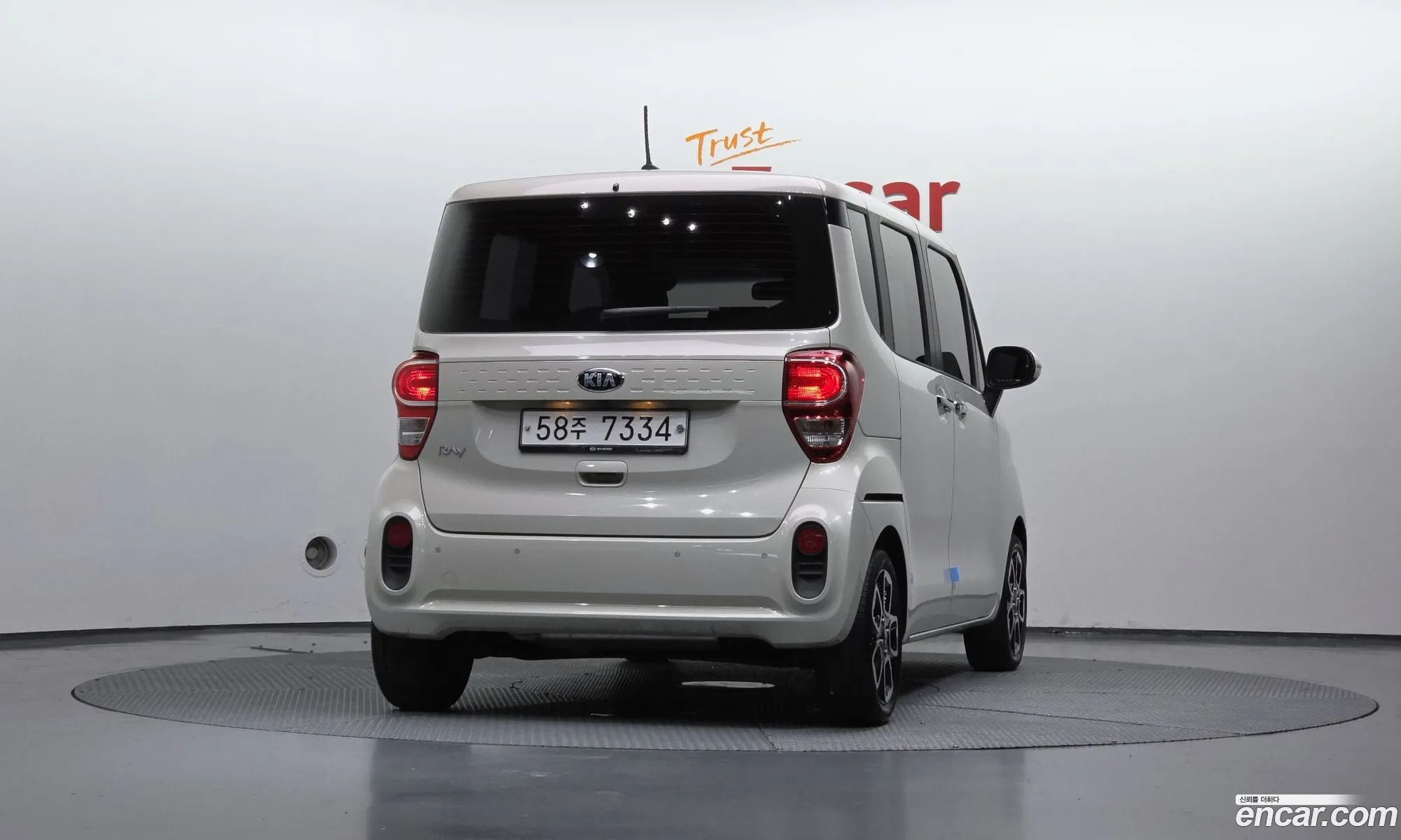 Kia Ray 2019 KNACJ811BKT214114 — 2