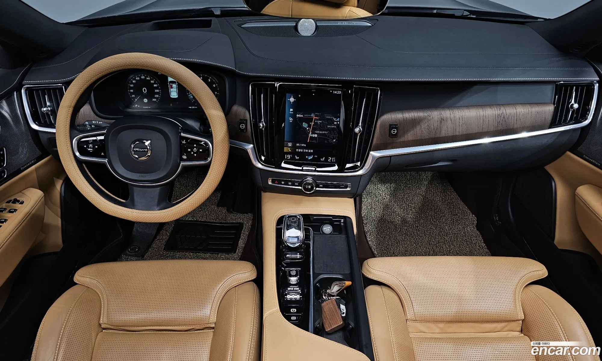 Volvo S90 2021 LVYPT062CMP230148 — 2